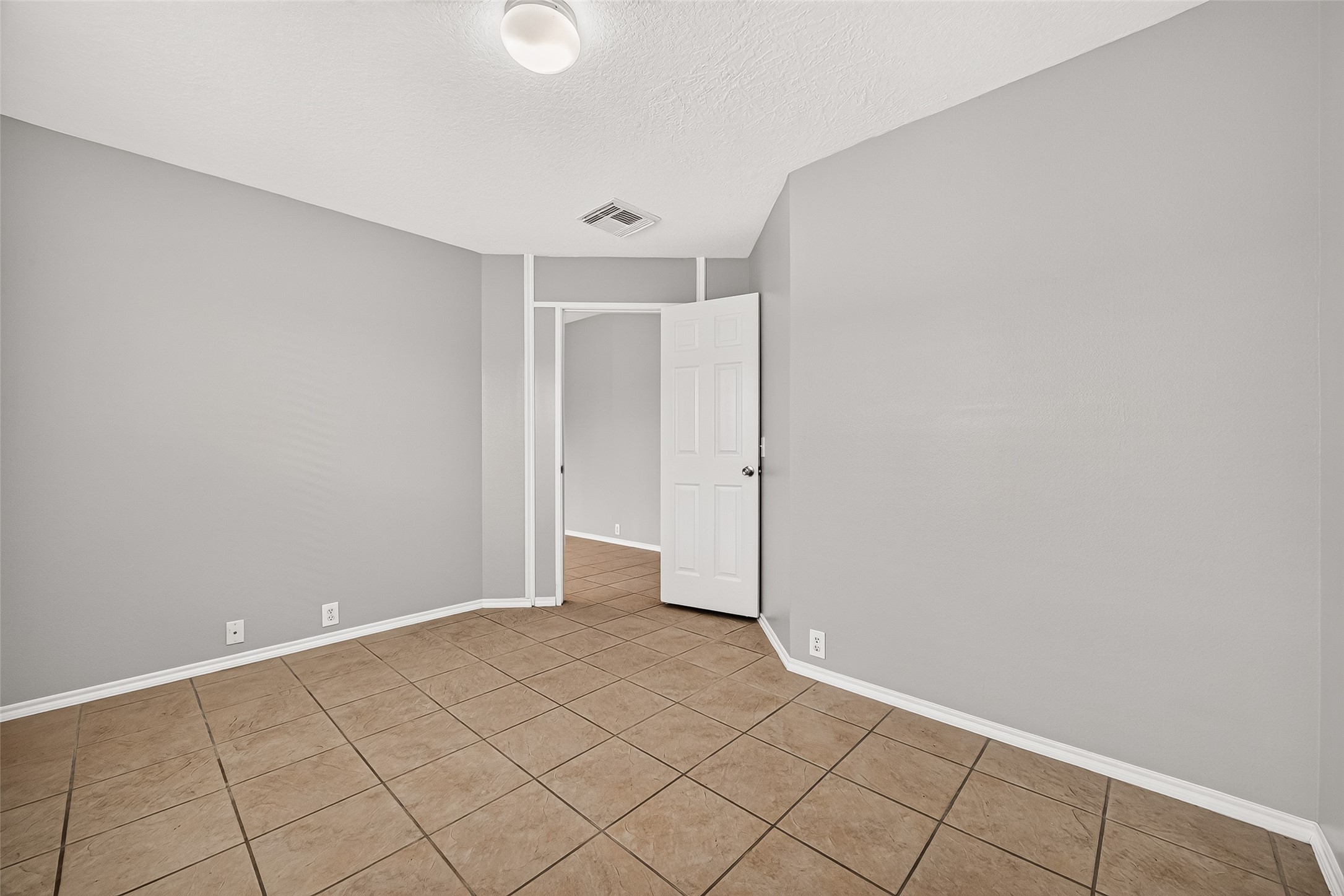 14922 Sugar Sweet Drive Property Photo 35