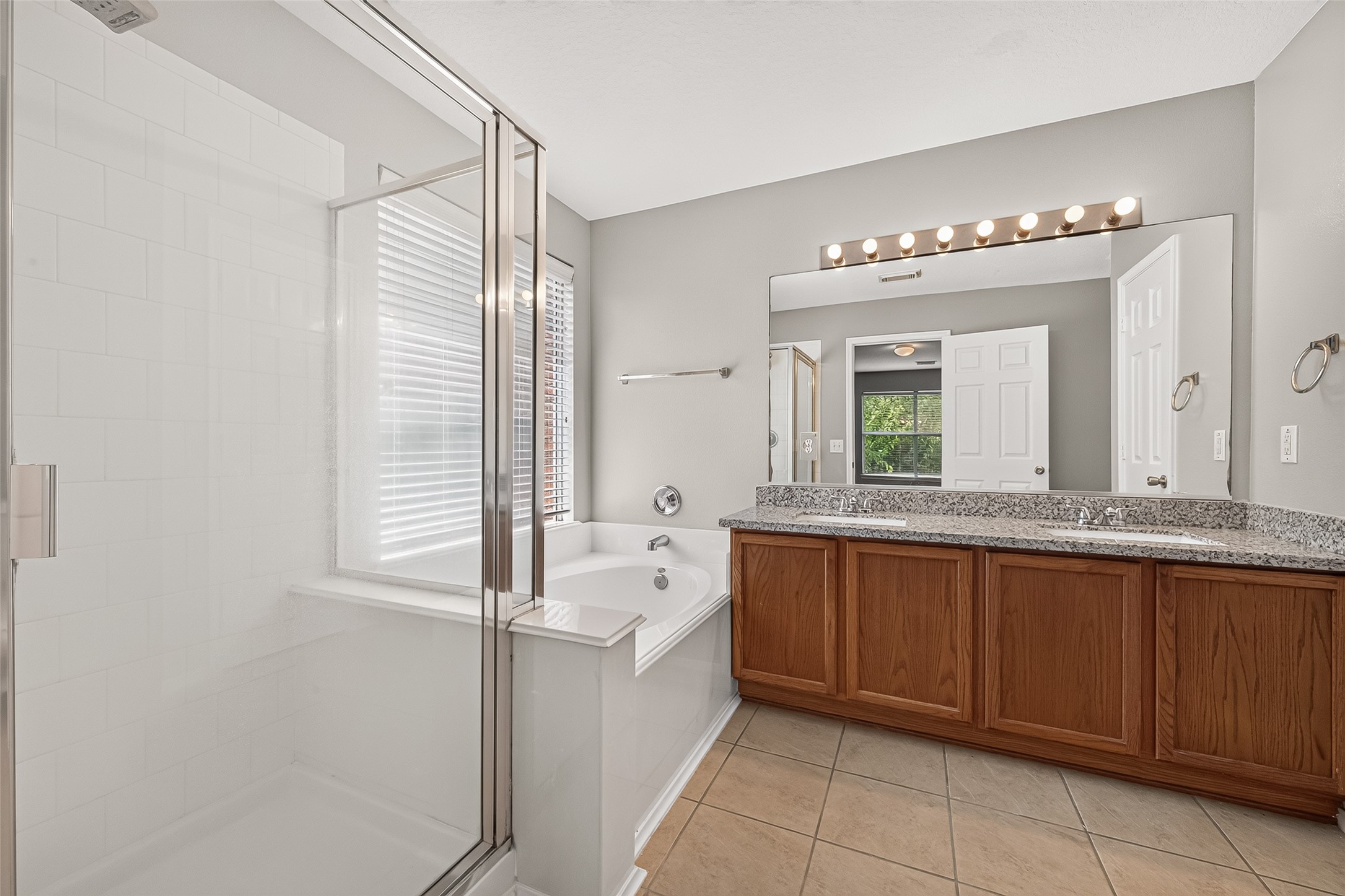 14922 Sugar Sweet Drive Property Photo 41