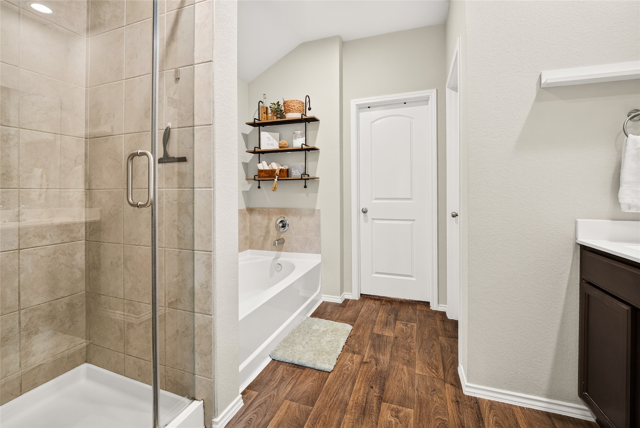 12008 New River Court Property Photo 14