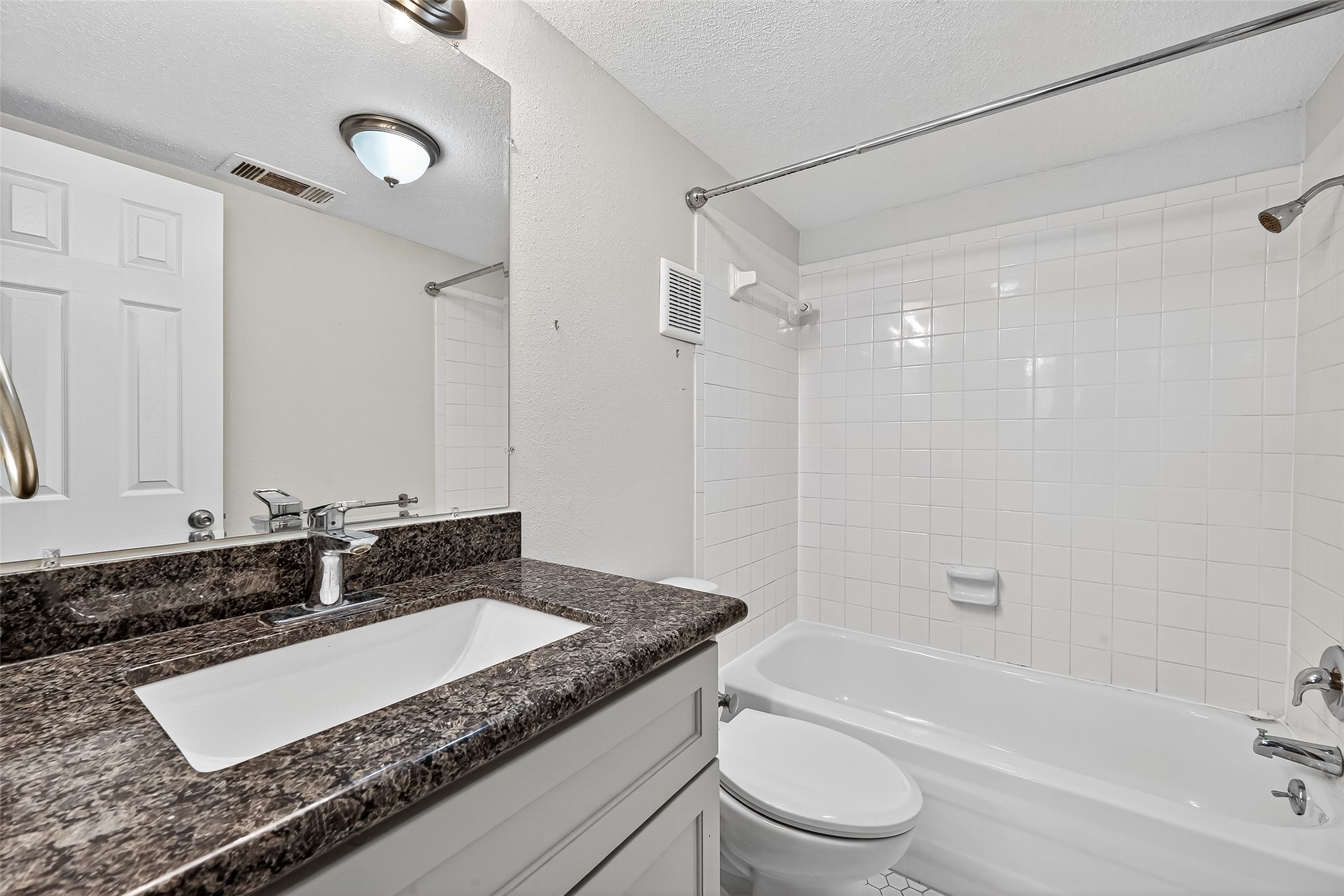 711 Worthshire Street Property Photo 18