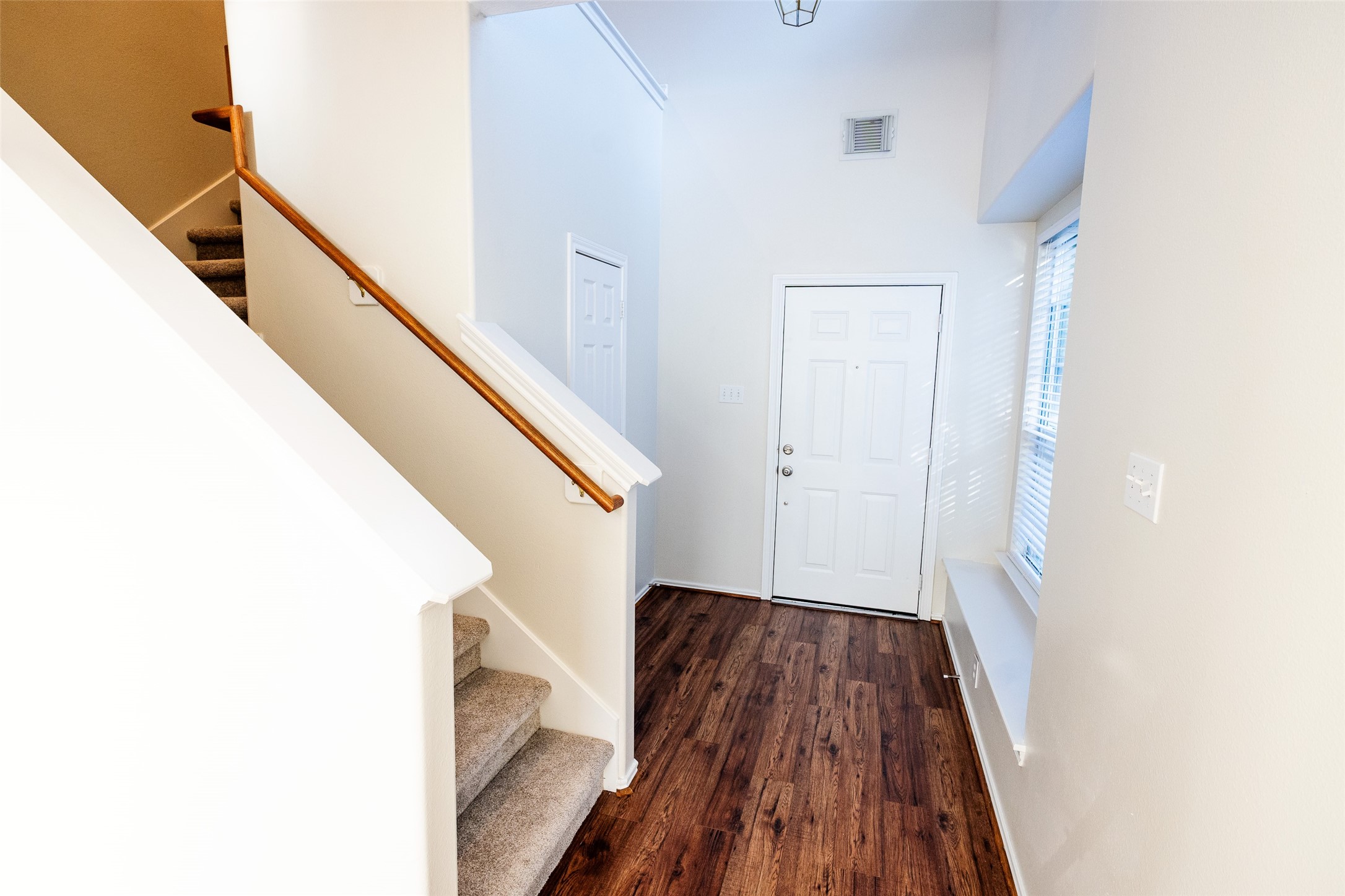 11 Summerhaze Circle Property Photo 4