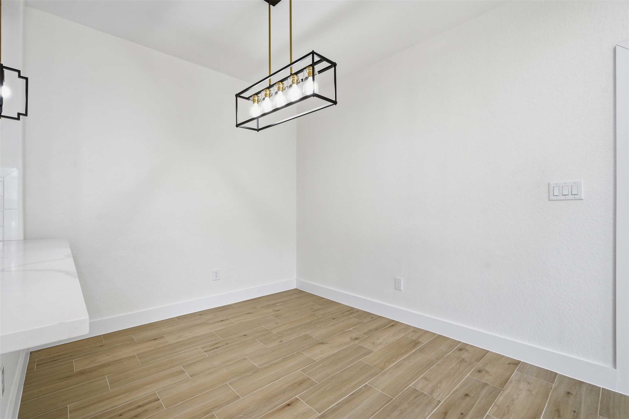 428 Rhode Island Street B Property Photo 5