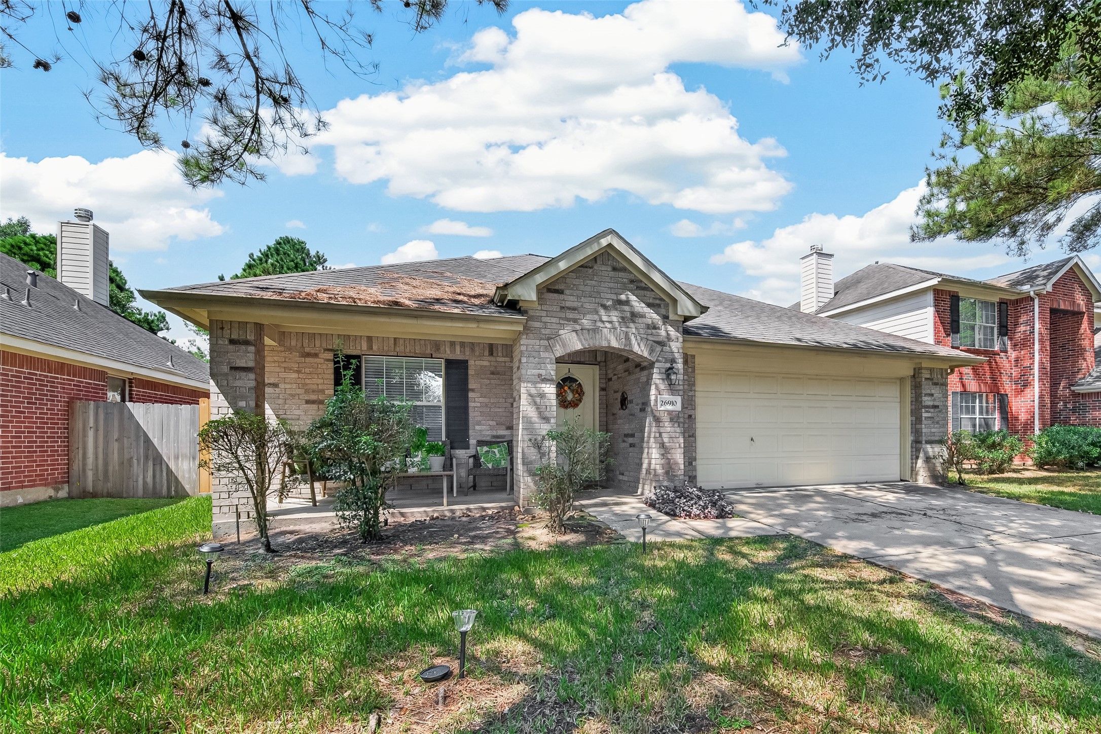26910 Kingston Glen Lane Property Photo 2