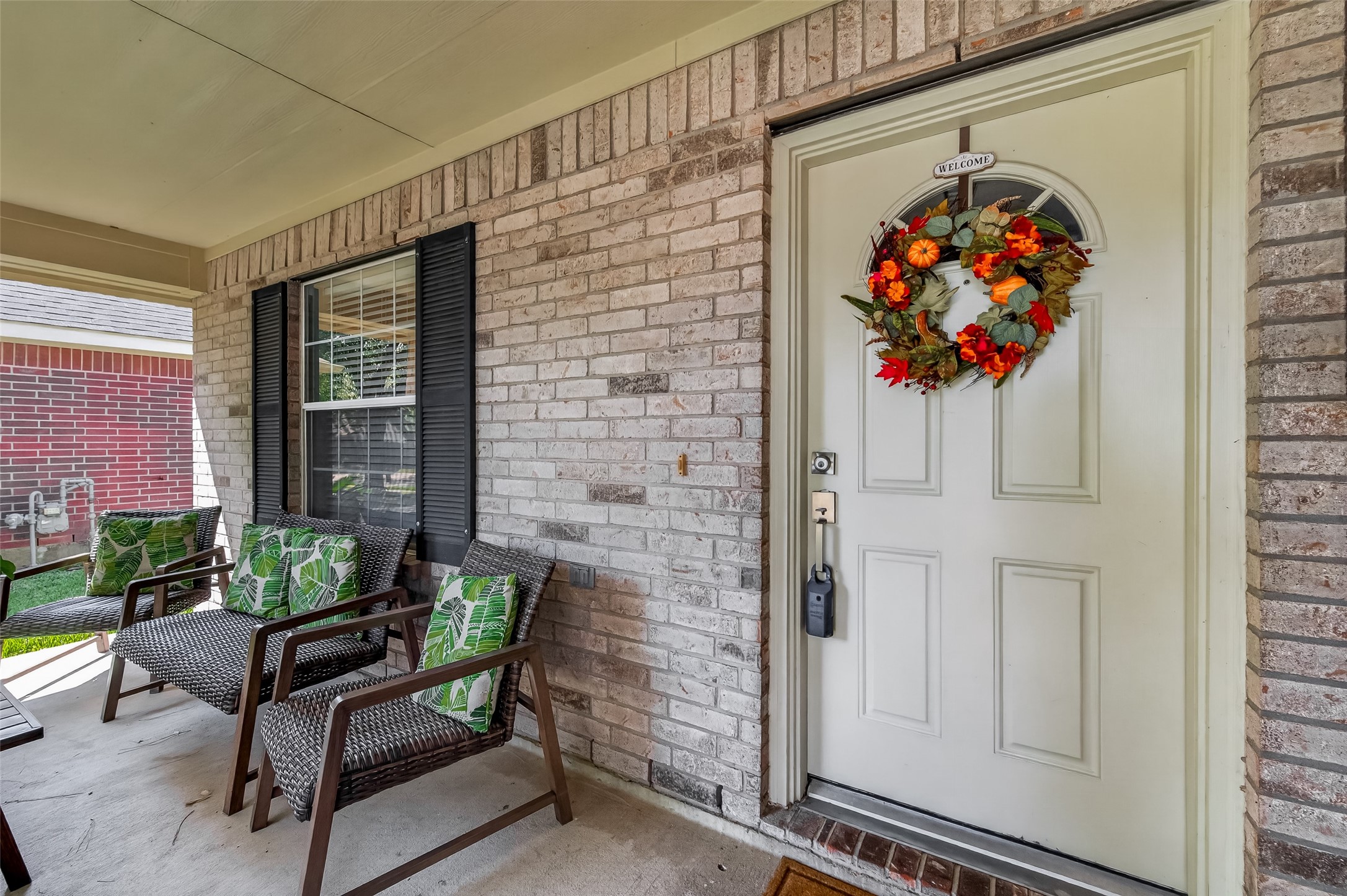 26910 Kingston Glen Lane Property Photo 4