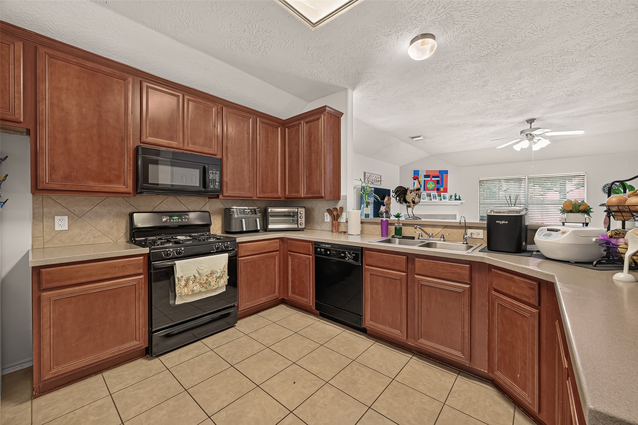 26910 Kingston Glen Lane Property Photo 14