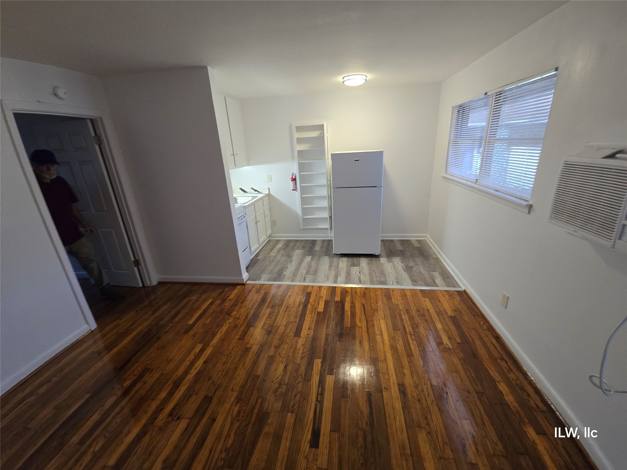 301 Avondale Street 28 Property Photo 14