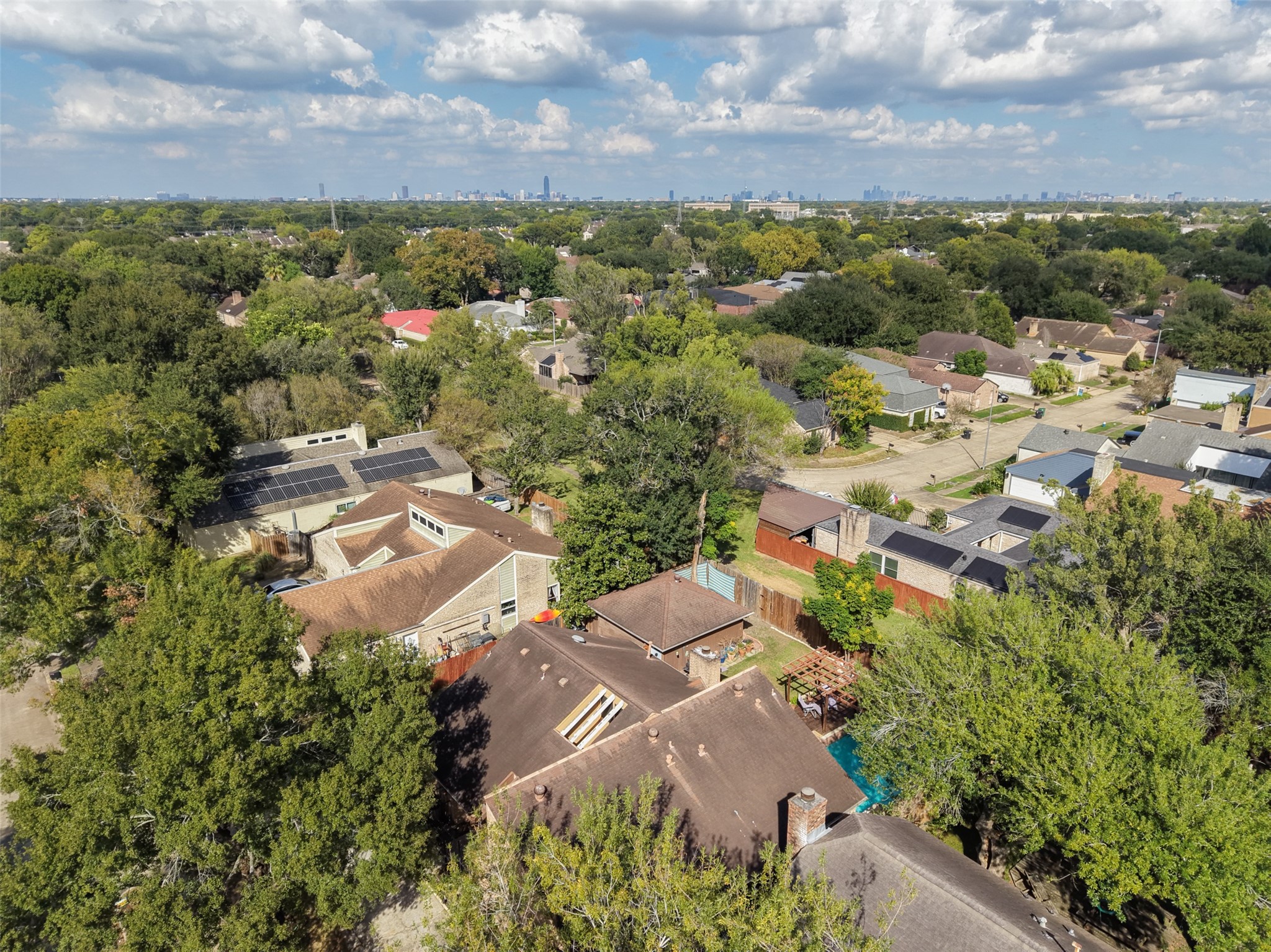 10831 Valley Hills Drive Property Photo 39