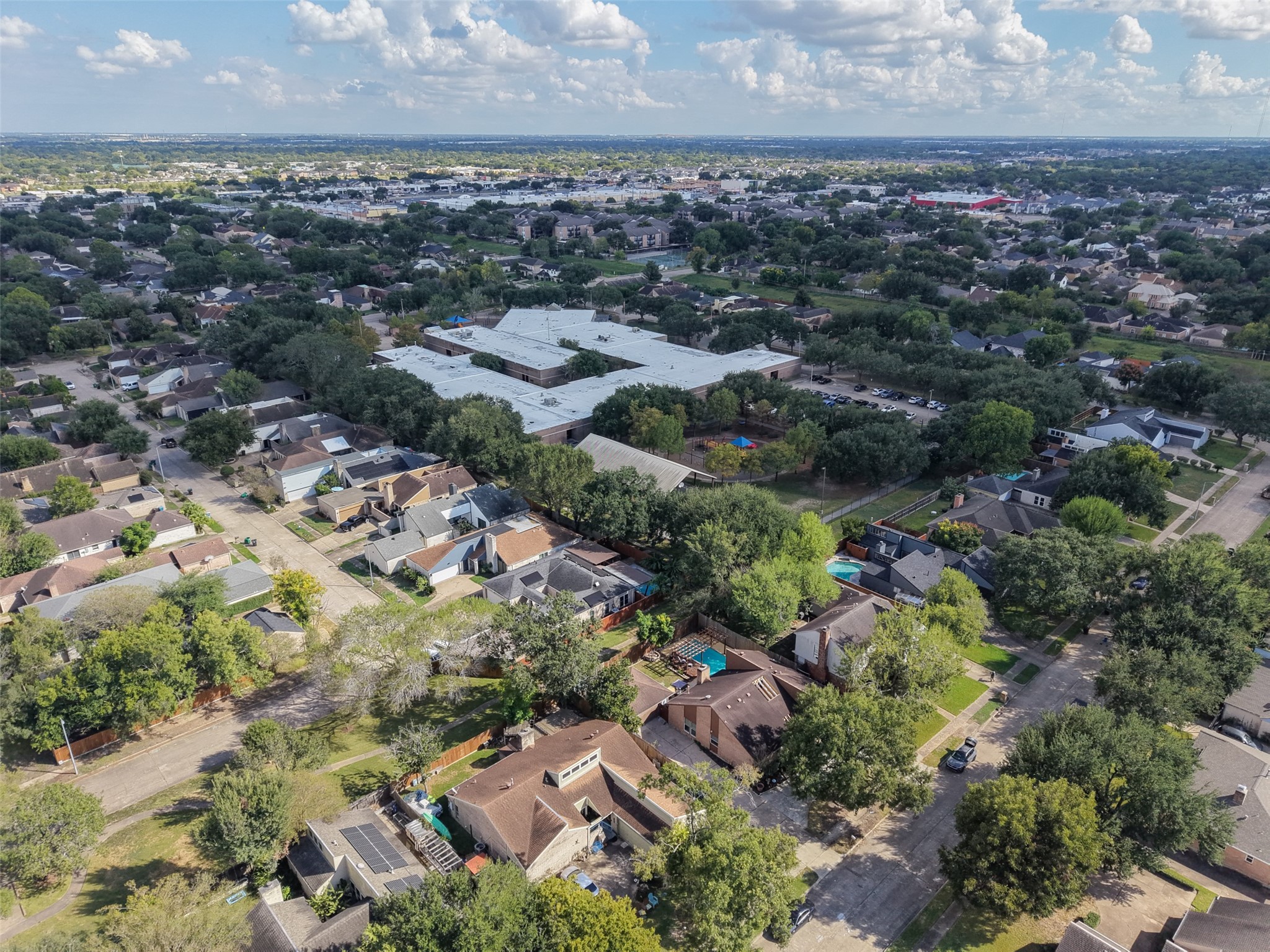 10831 Valley Hills Drive Property Photo 40