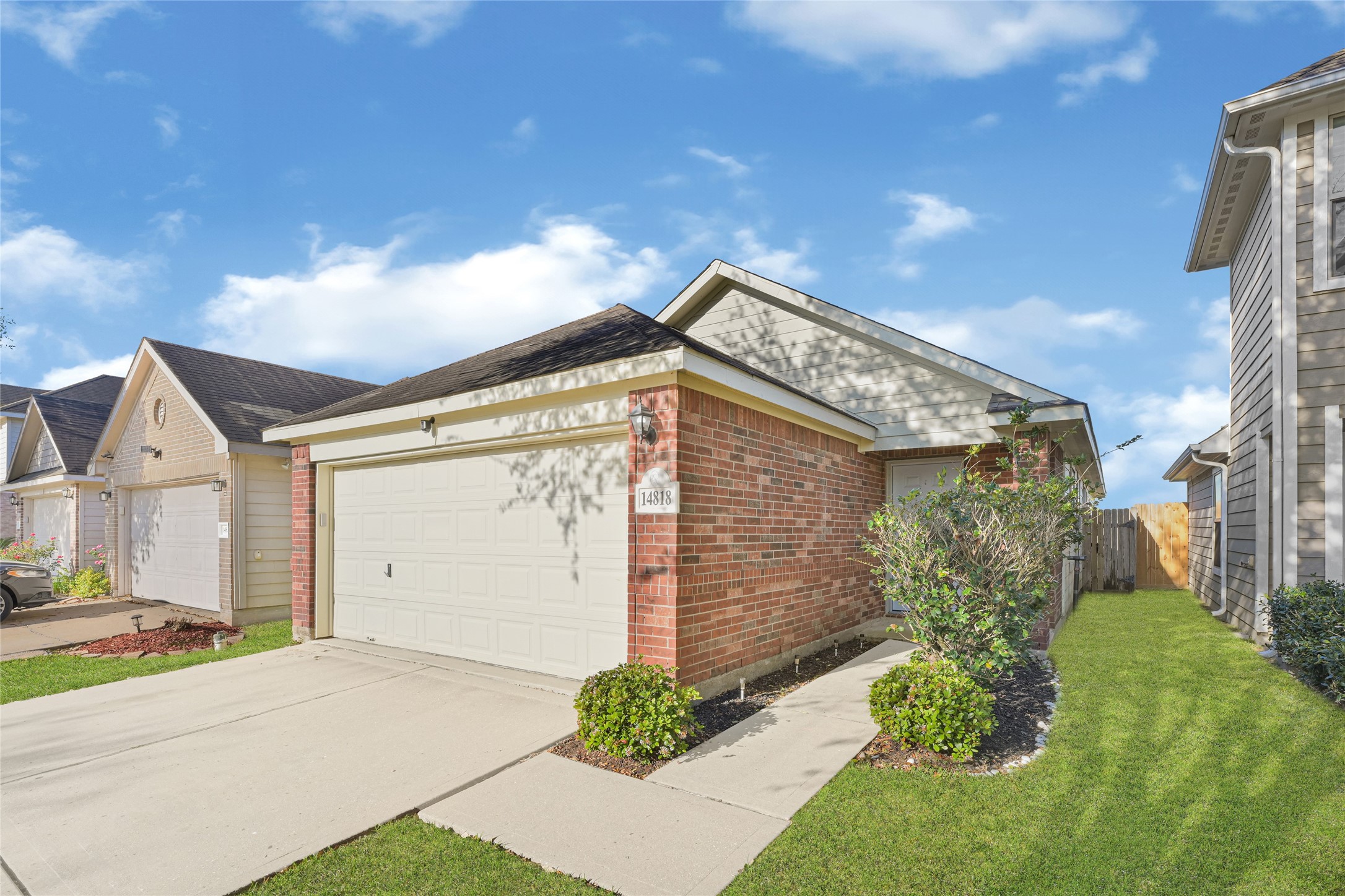 14818 Aberdeen Meadow Lane Property Photo 1