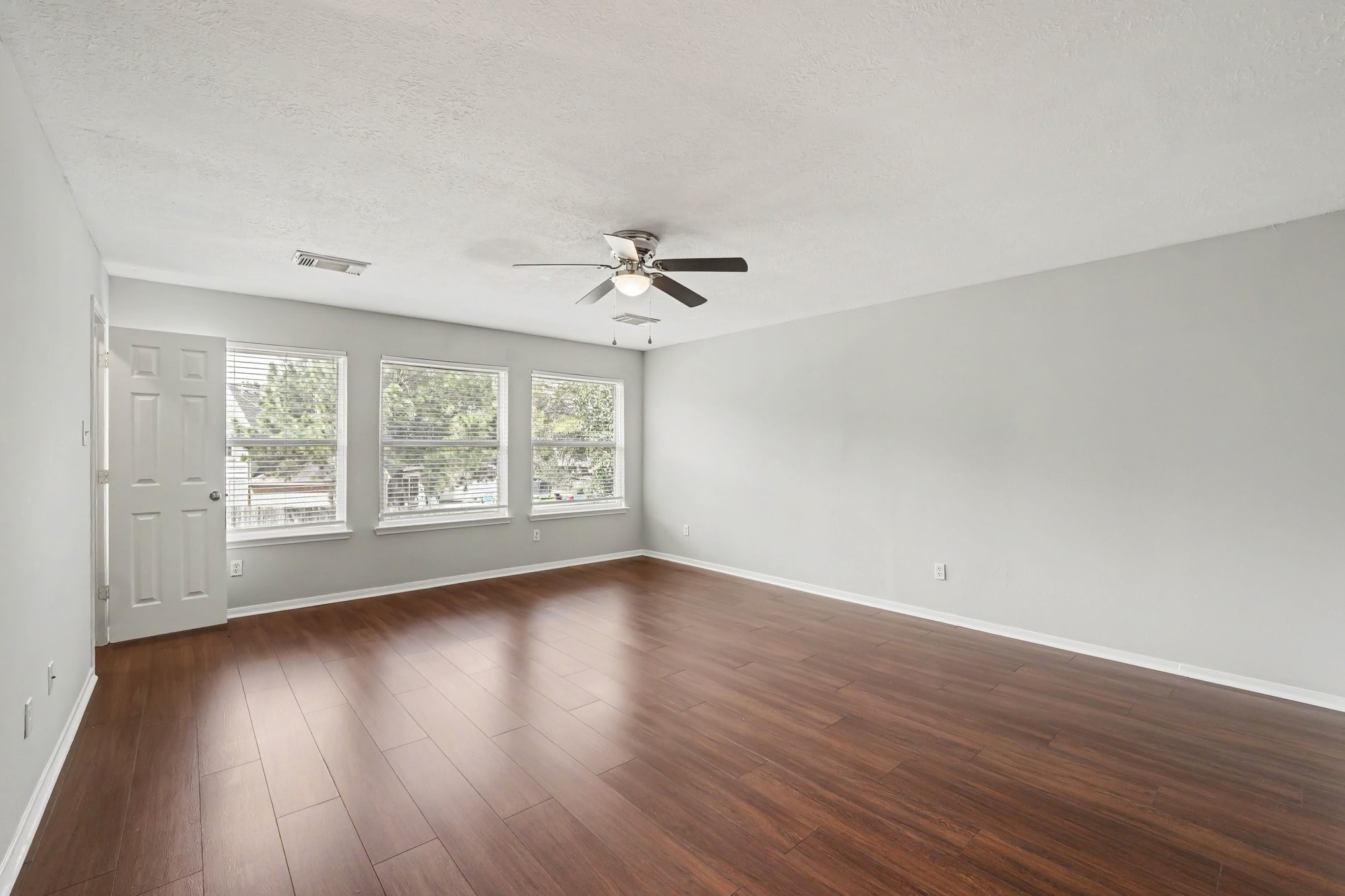 21415 Santa Clara Drive Property Photo 17