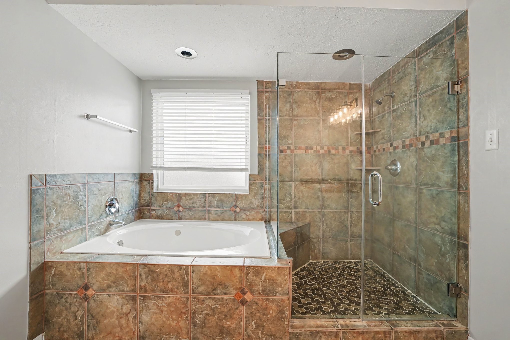 21415 Santa Clara Drive Property Photo 26