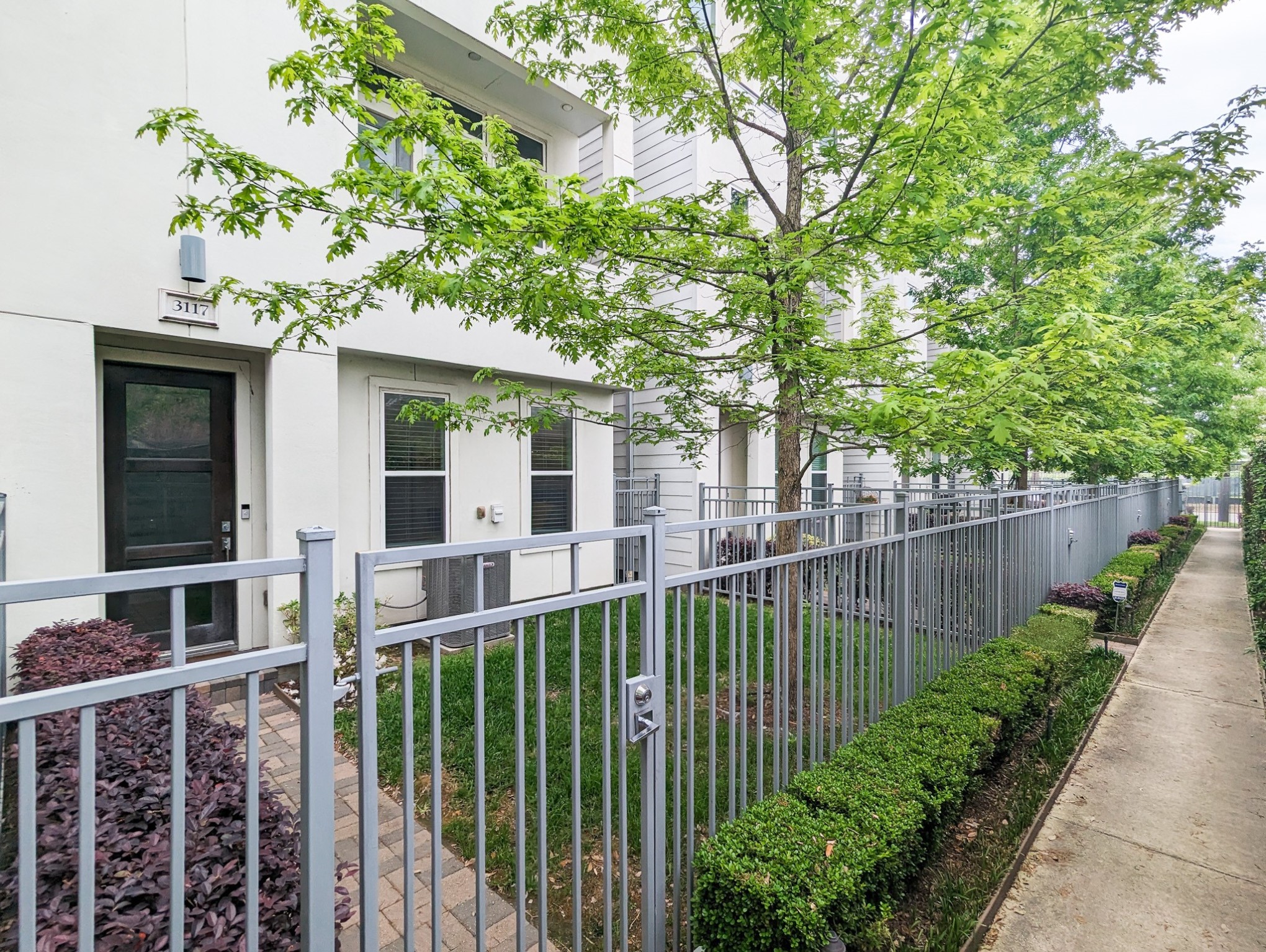 3117 Leeland Street Property Photo 1