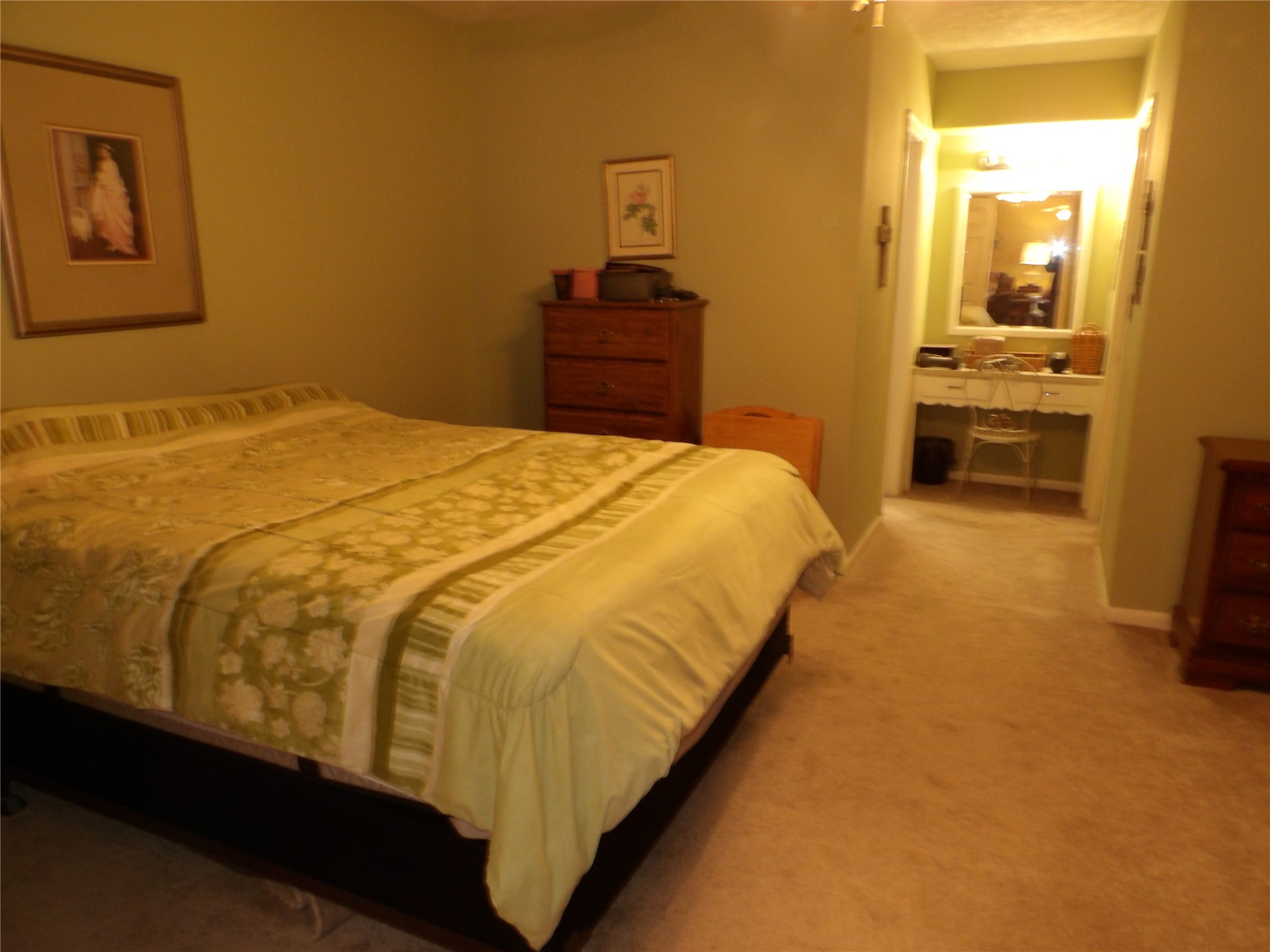 303 Coronation Drive Property Photo 6