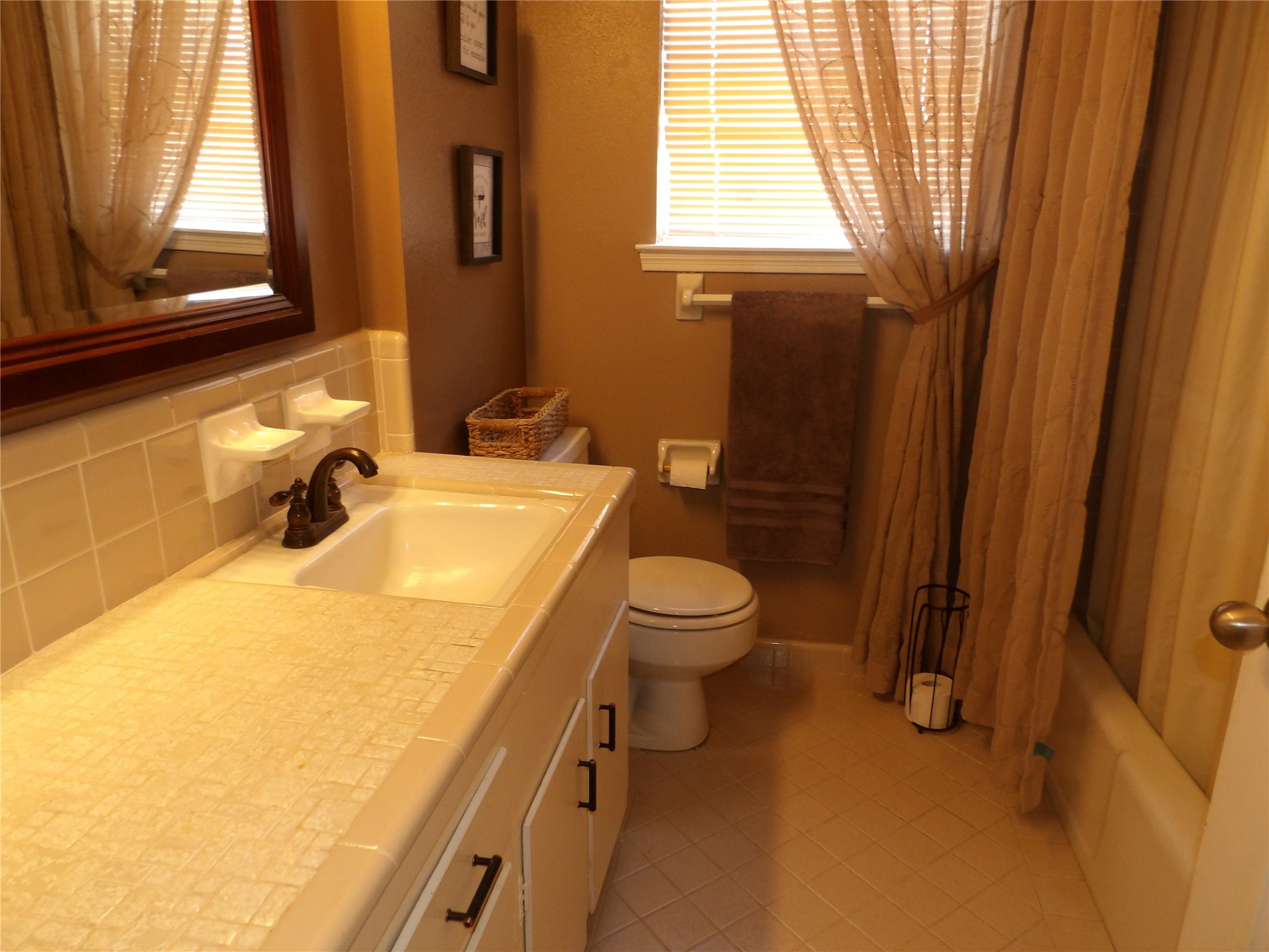 303 Coronation Drive Property Photo 10