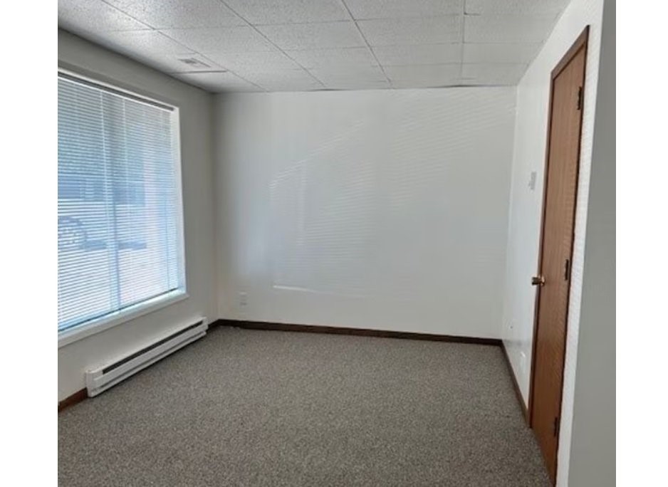 2202 Broadway Property Photo 9