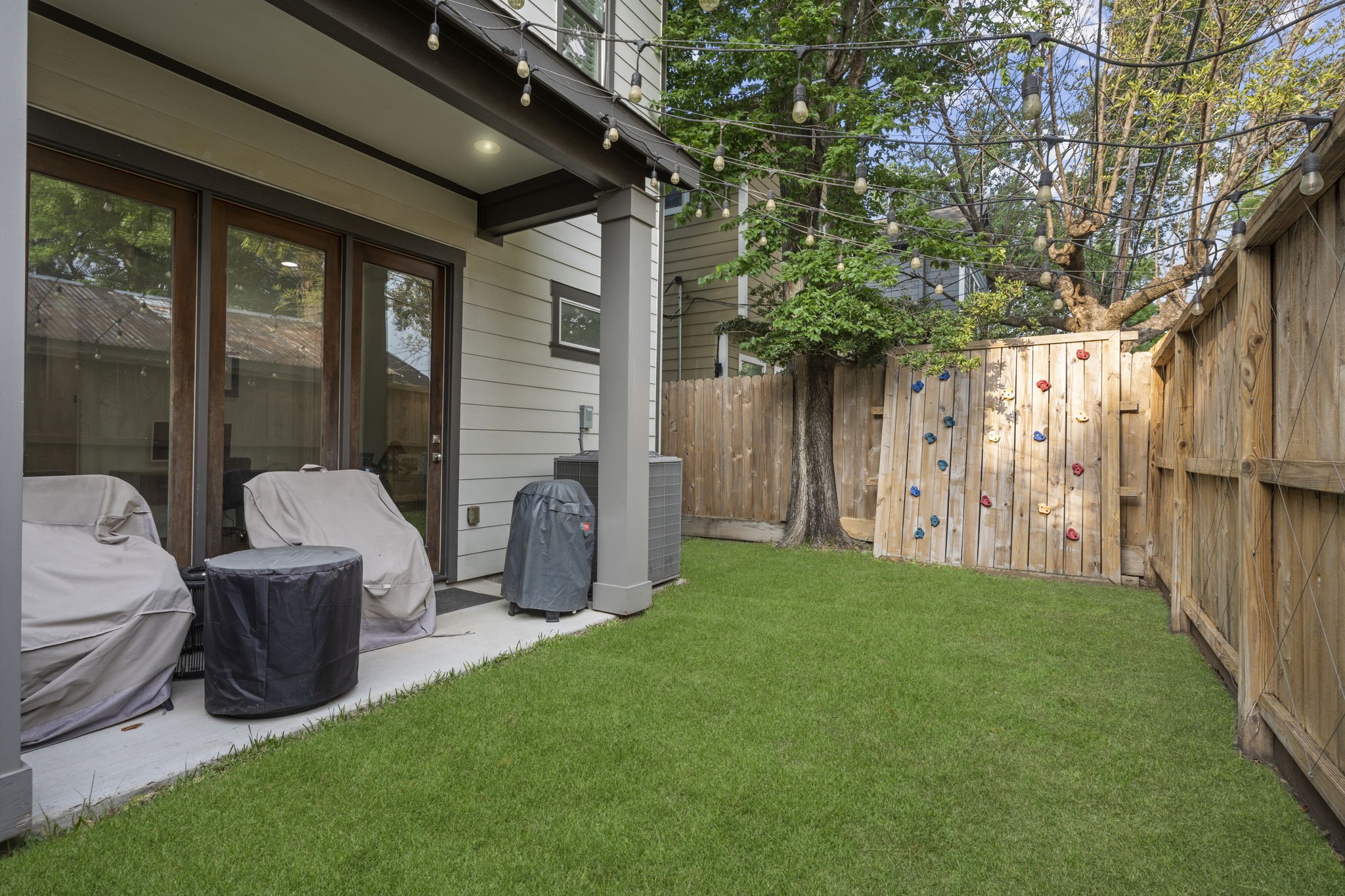 208 Aurora Street B Property Photo 8