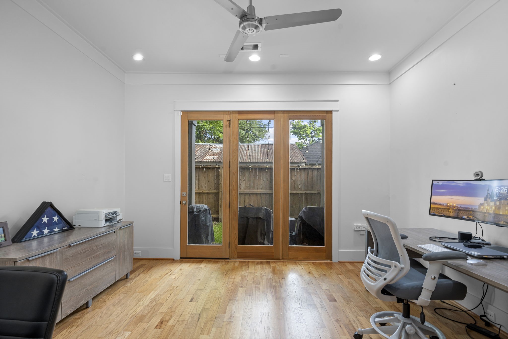 208 Aurora Street B Property Photo 11