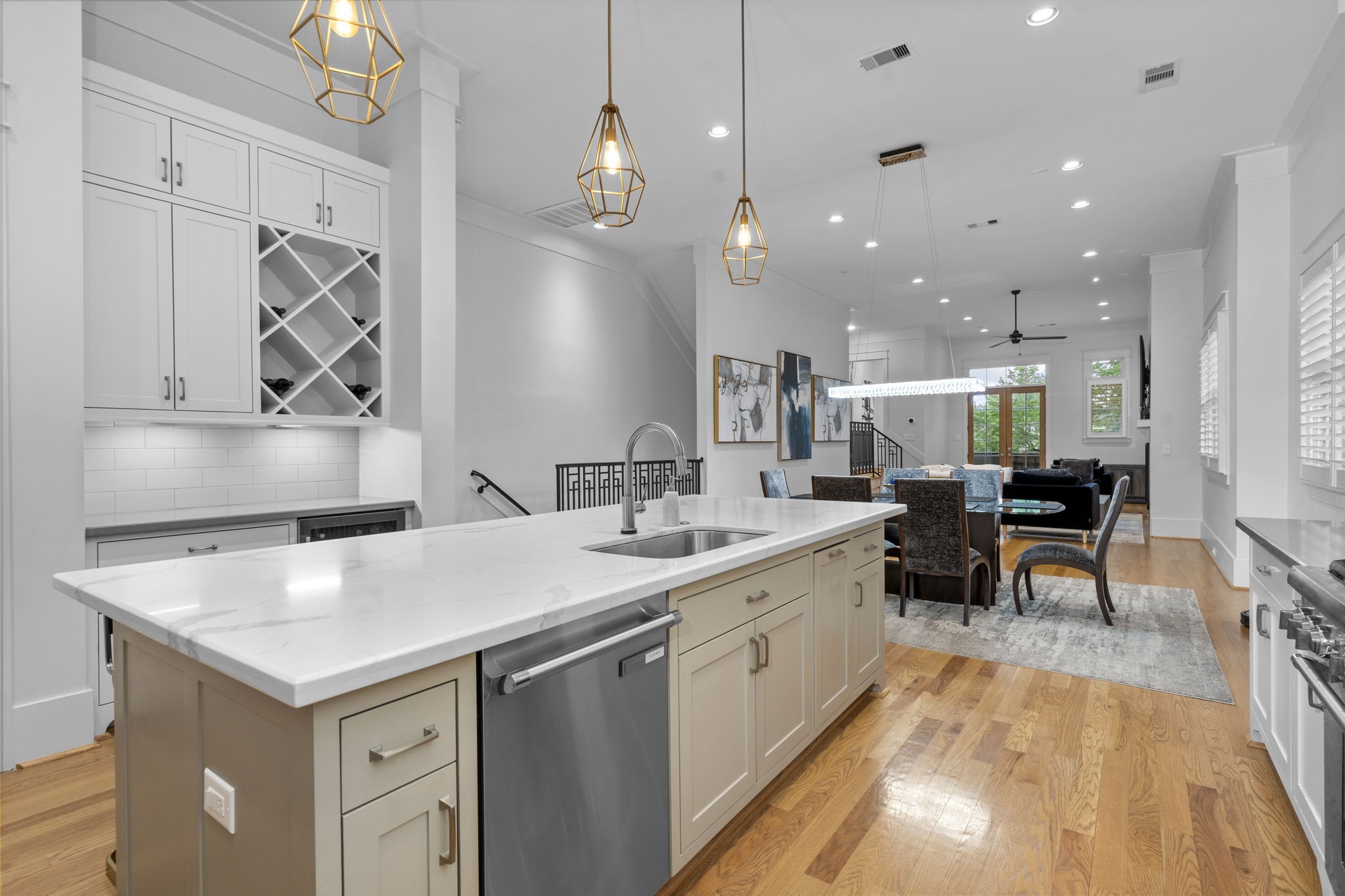 208 Aurora Street B Property Photo 15