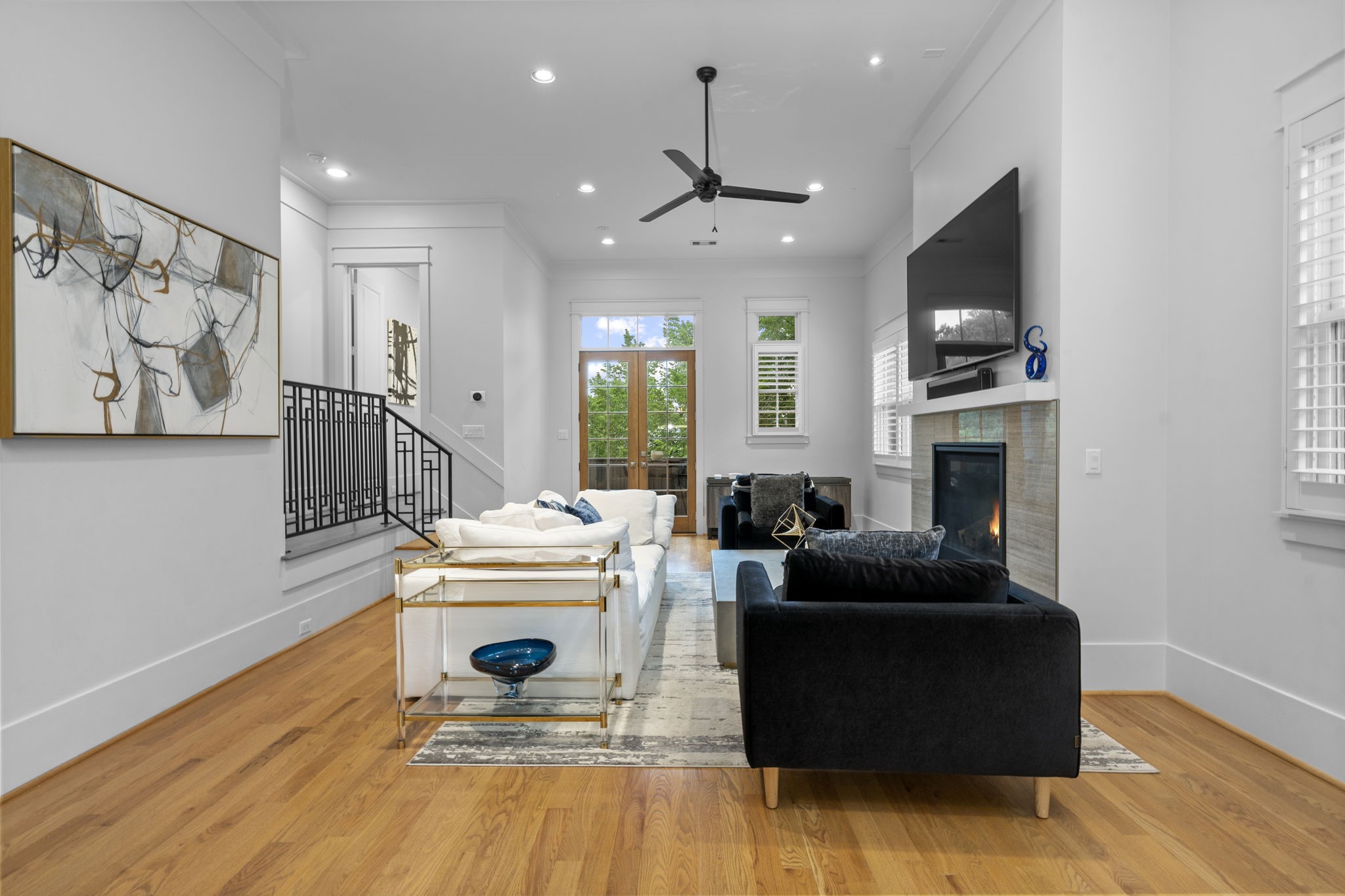 208 Aurora Street B Property Photo 22