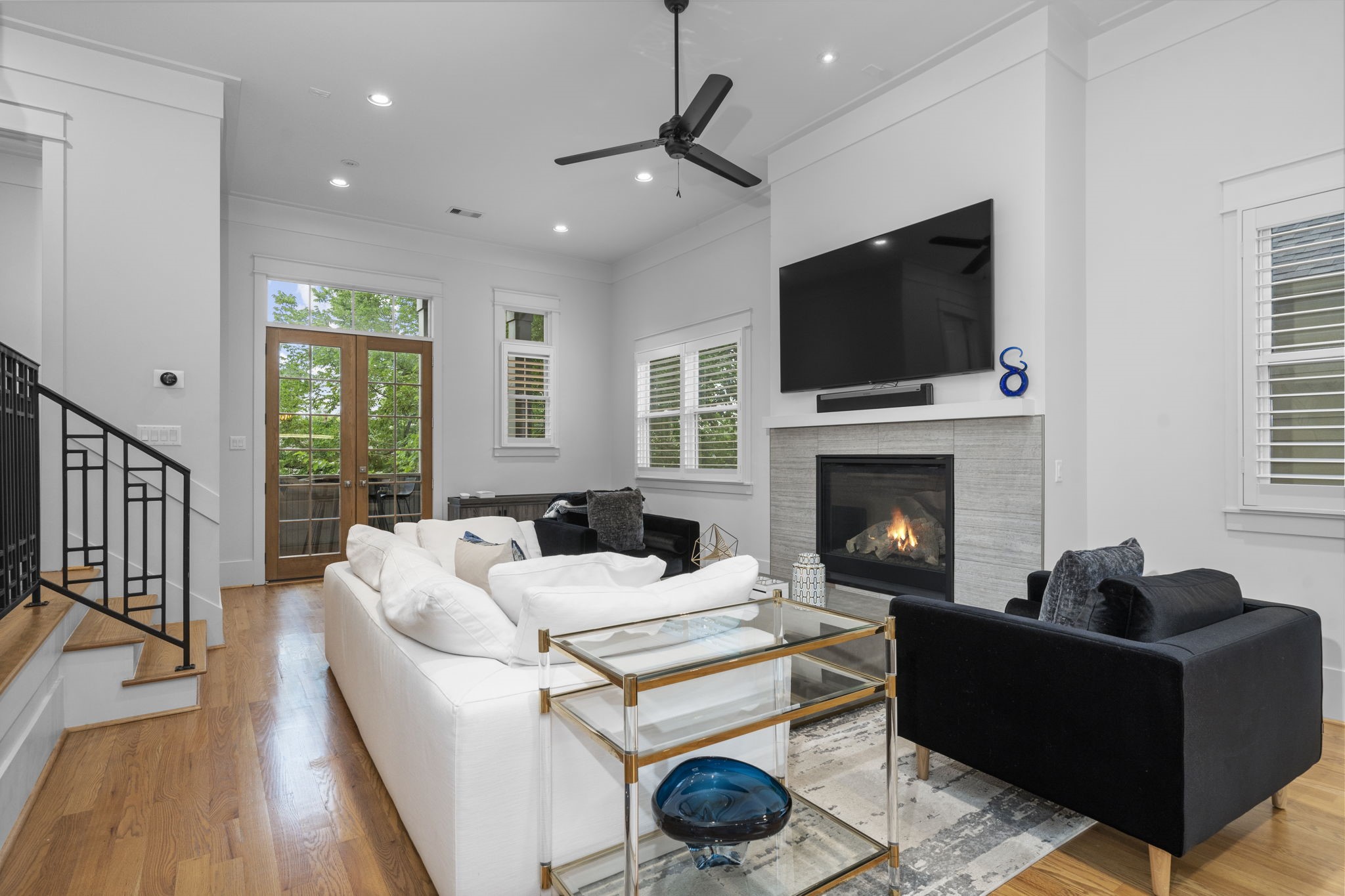 208 Aurora Street B Property Photo 25