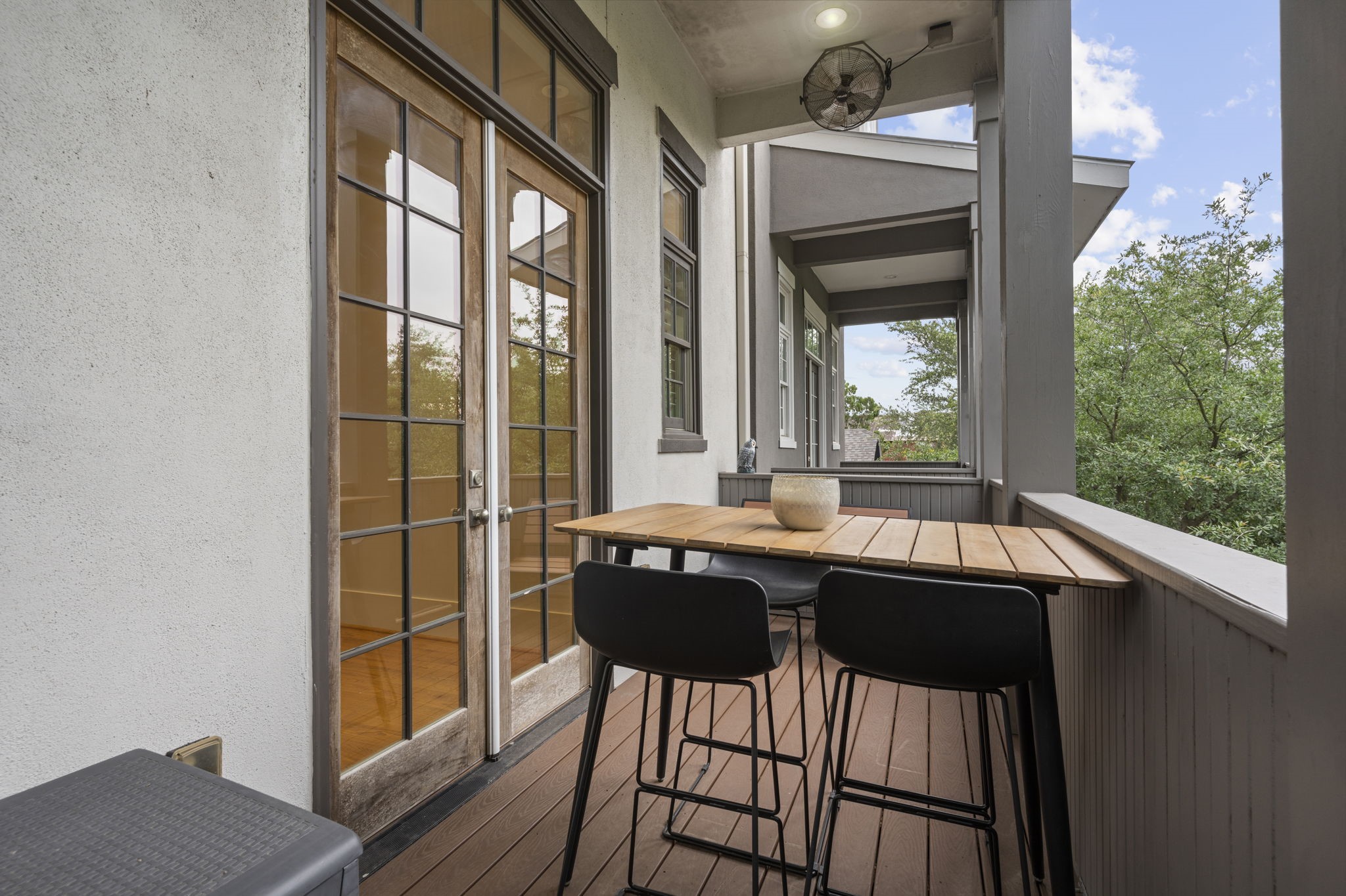 208 Aurora Street B Property Photo 27