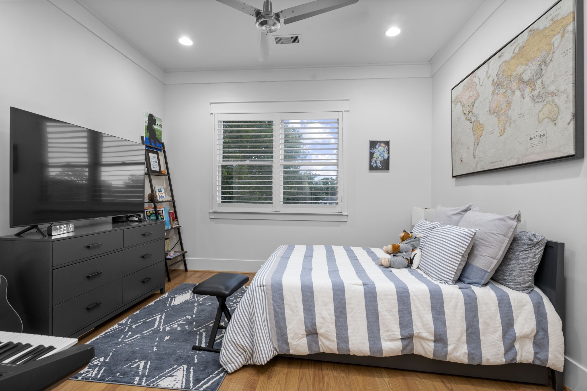 208 Aurora Street B Property Photo 32