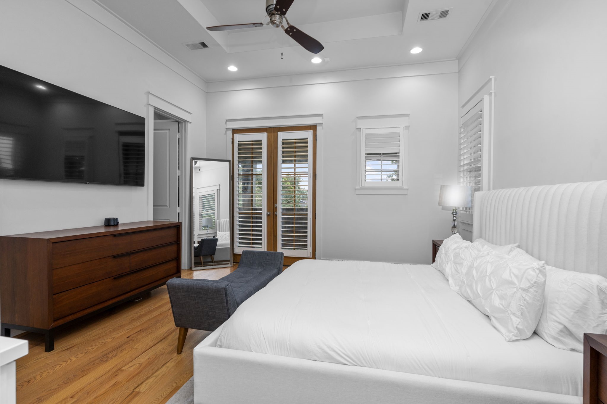 208 Aurora Street B Property Photo 34