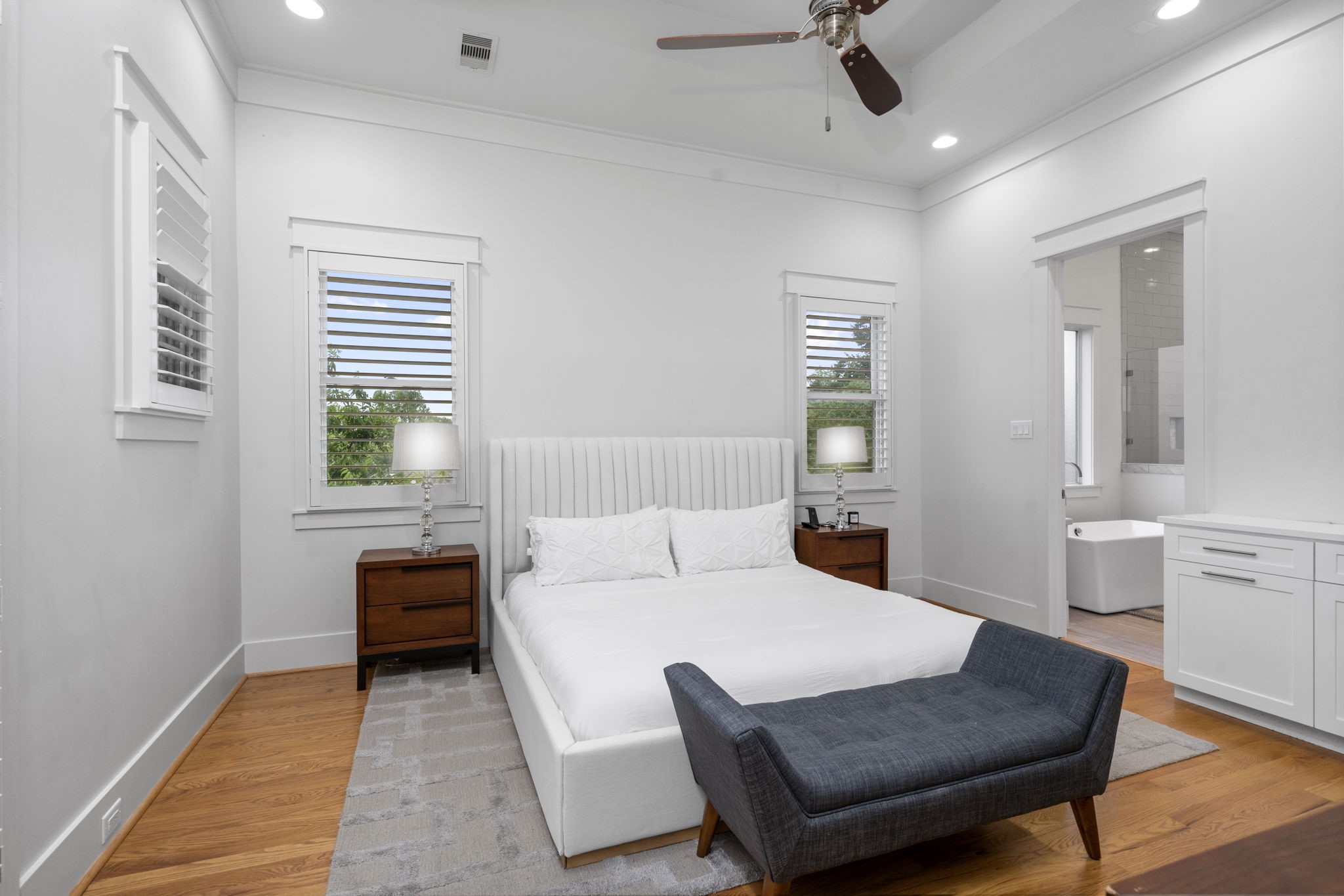 208 Aurora Street B Property Photo 35