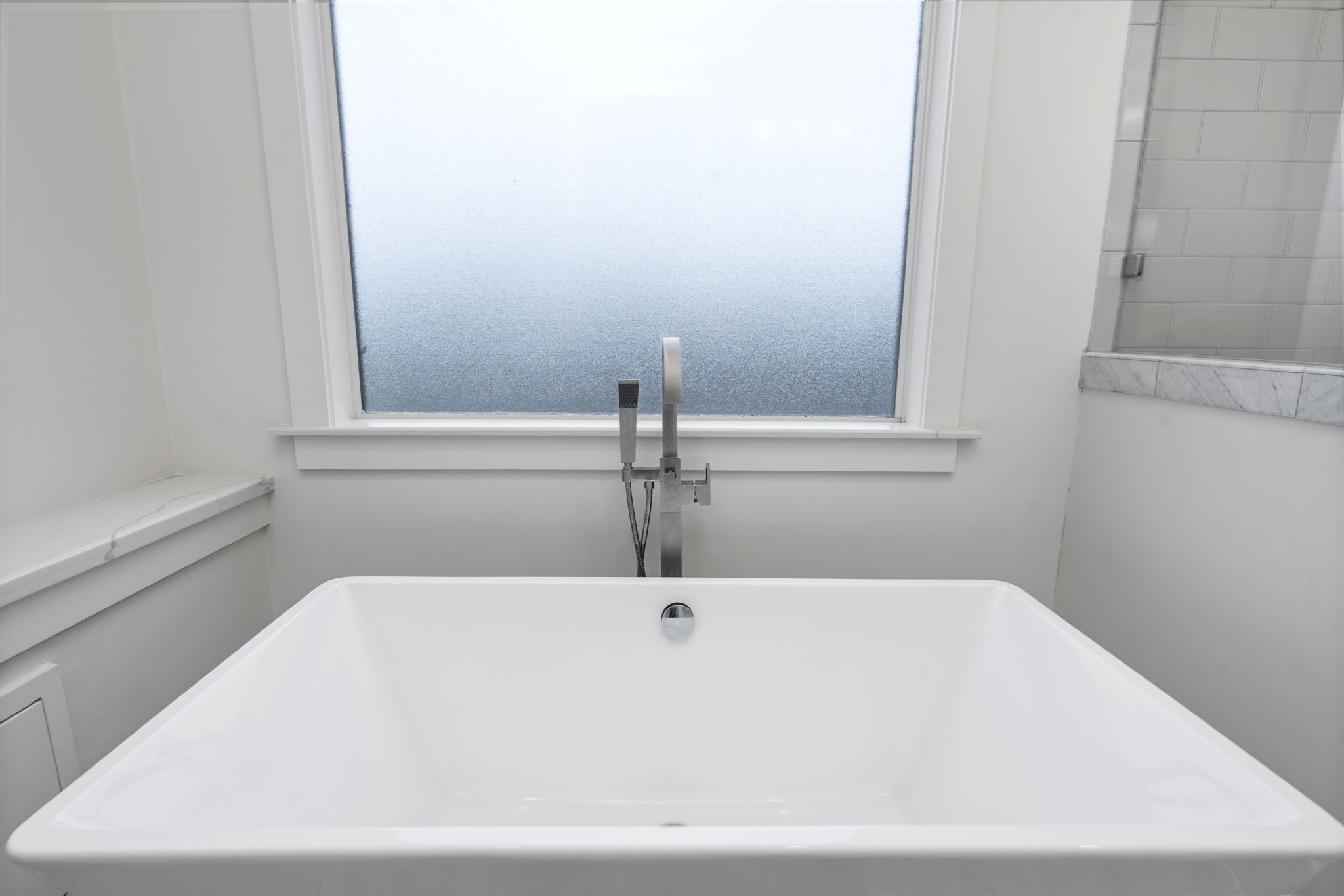 208 Aurora Street B Property Photo 39