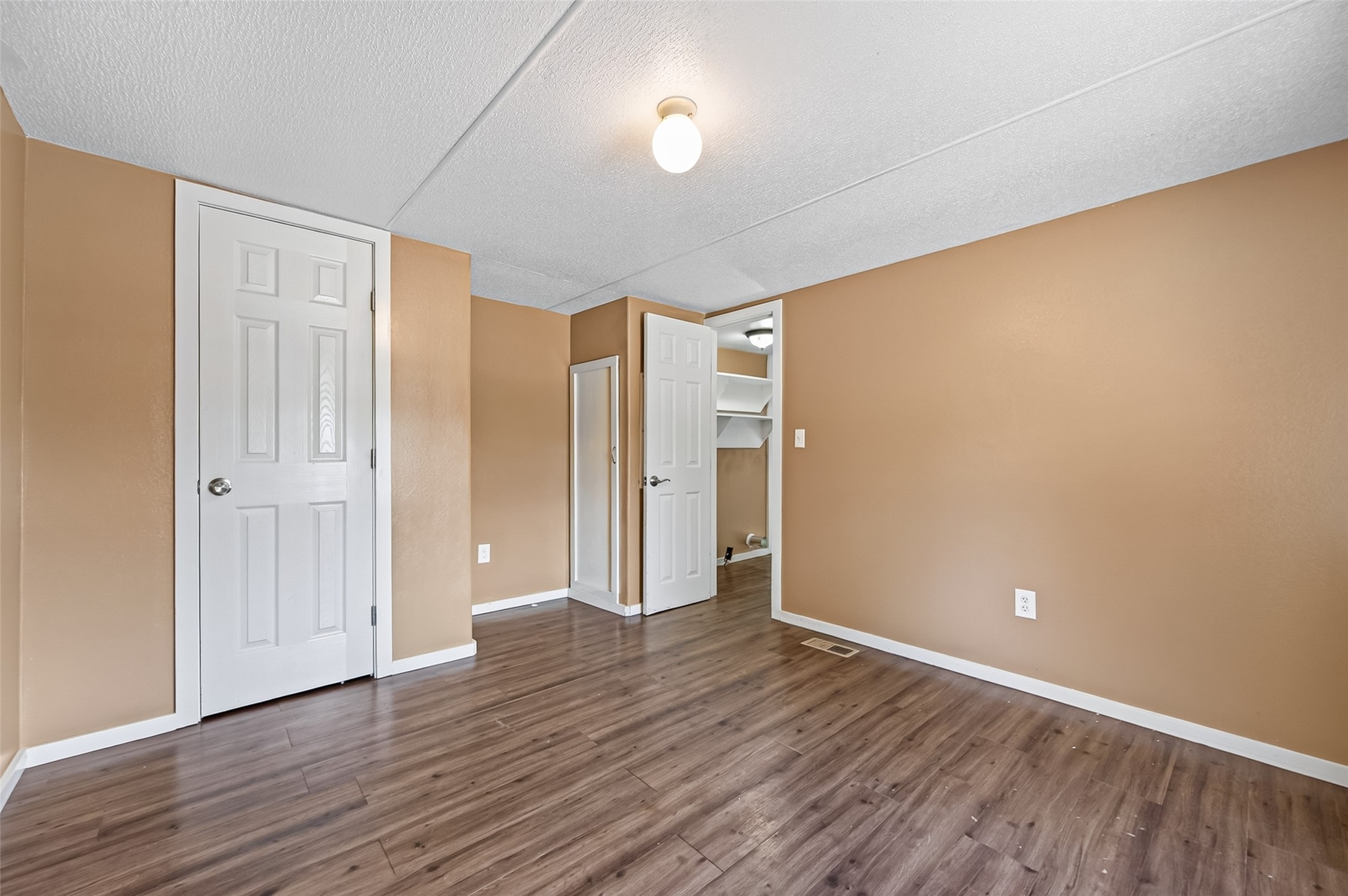 33618 Falcon Spring Street Property Photo 13