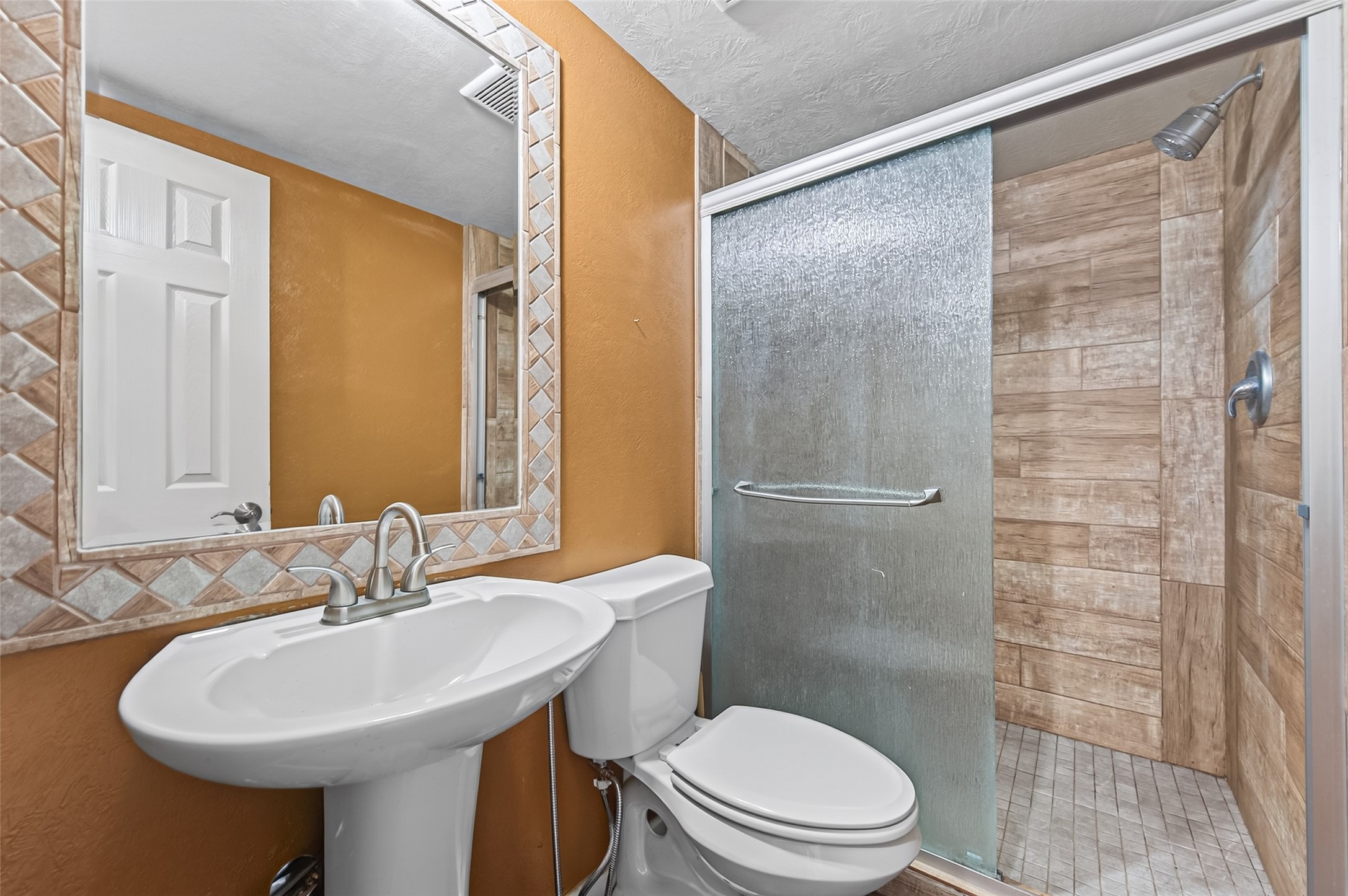 33618 Falcon Spring Street Property Photo 16