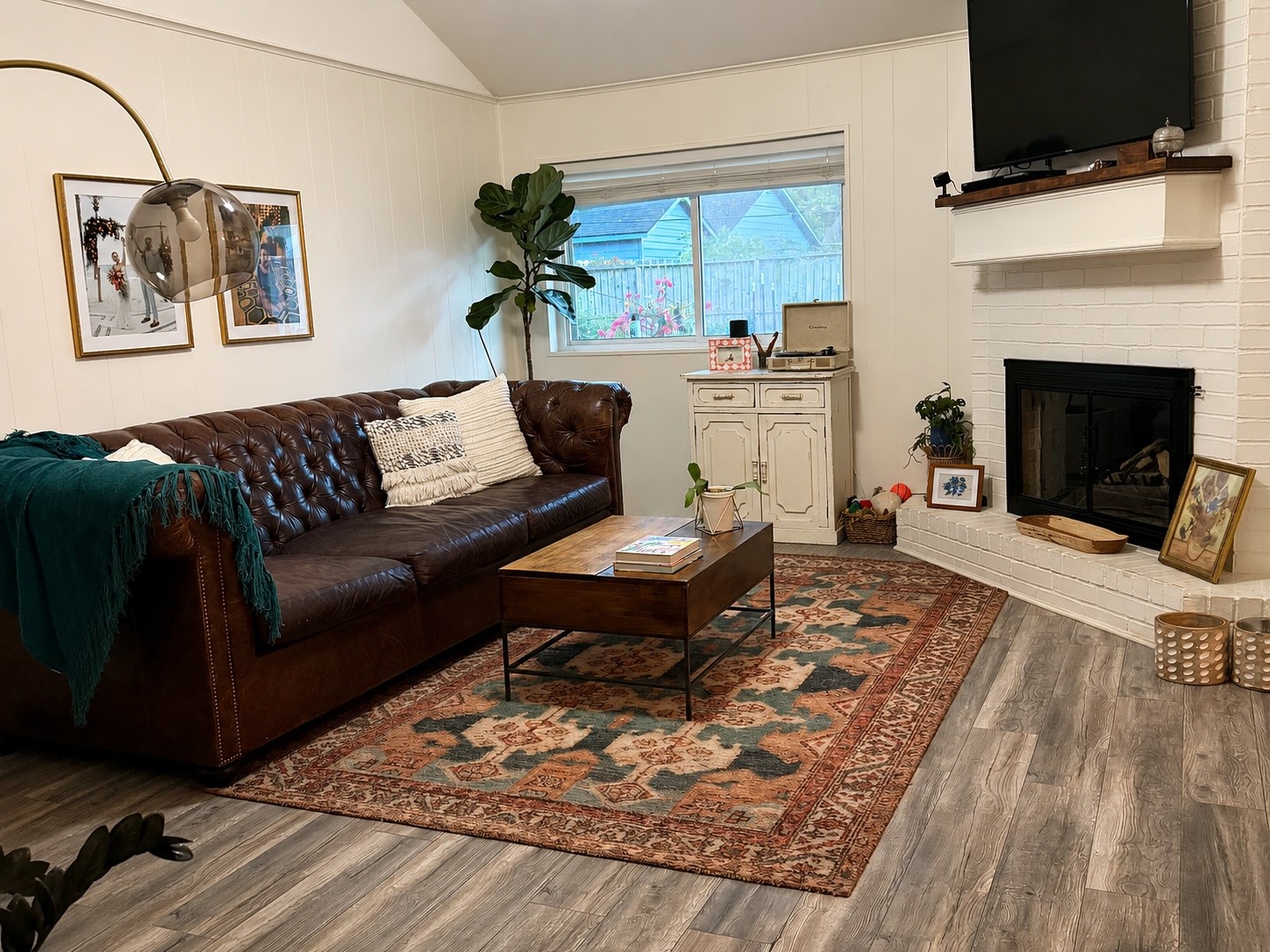 5815 Hoover Street Property Photo 4