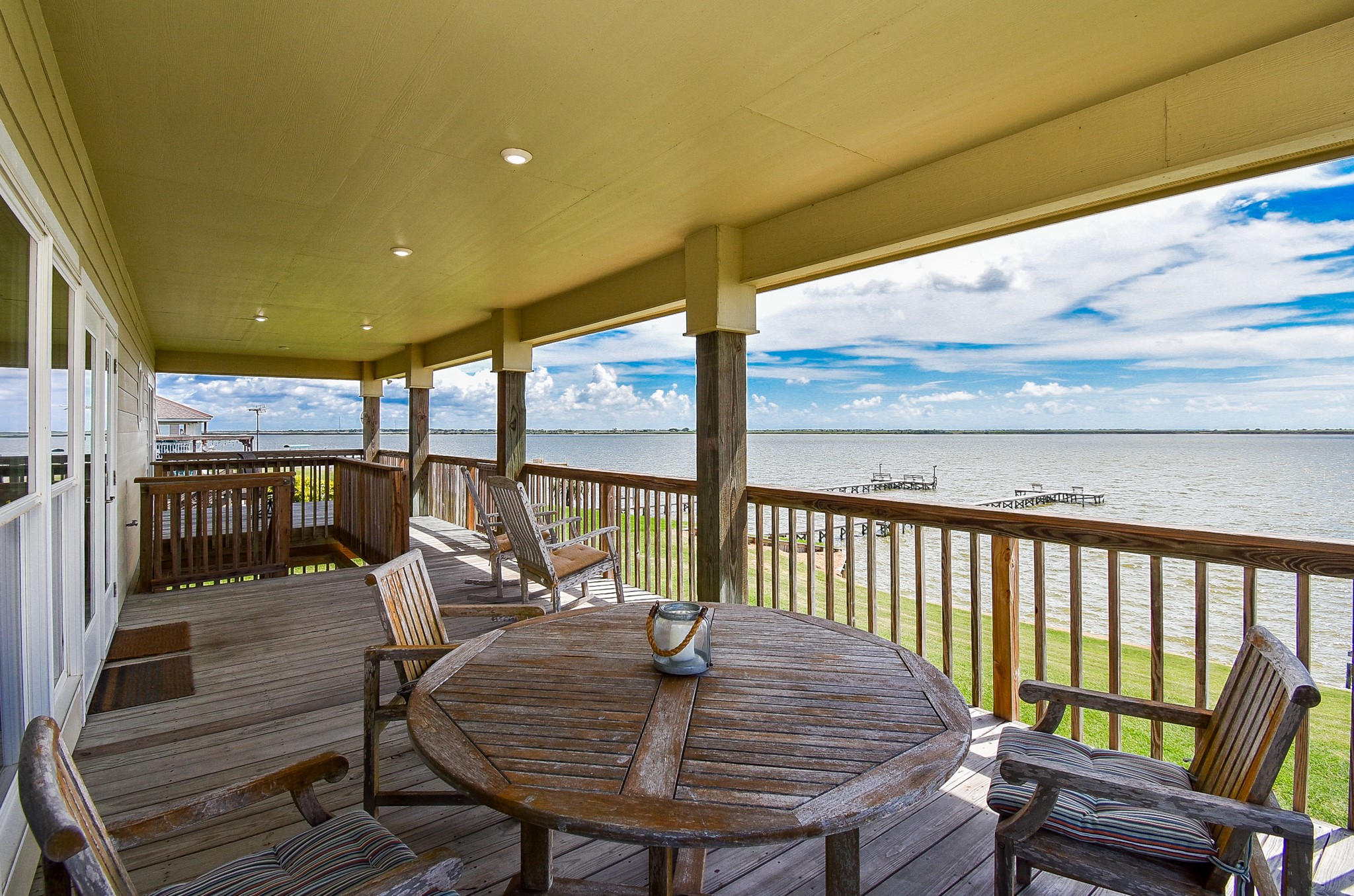 1588 W Bayshore Drive Property Photo 7