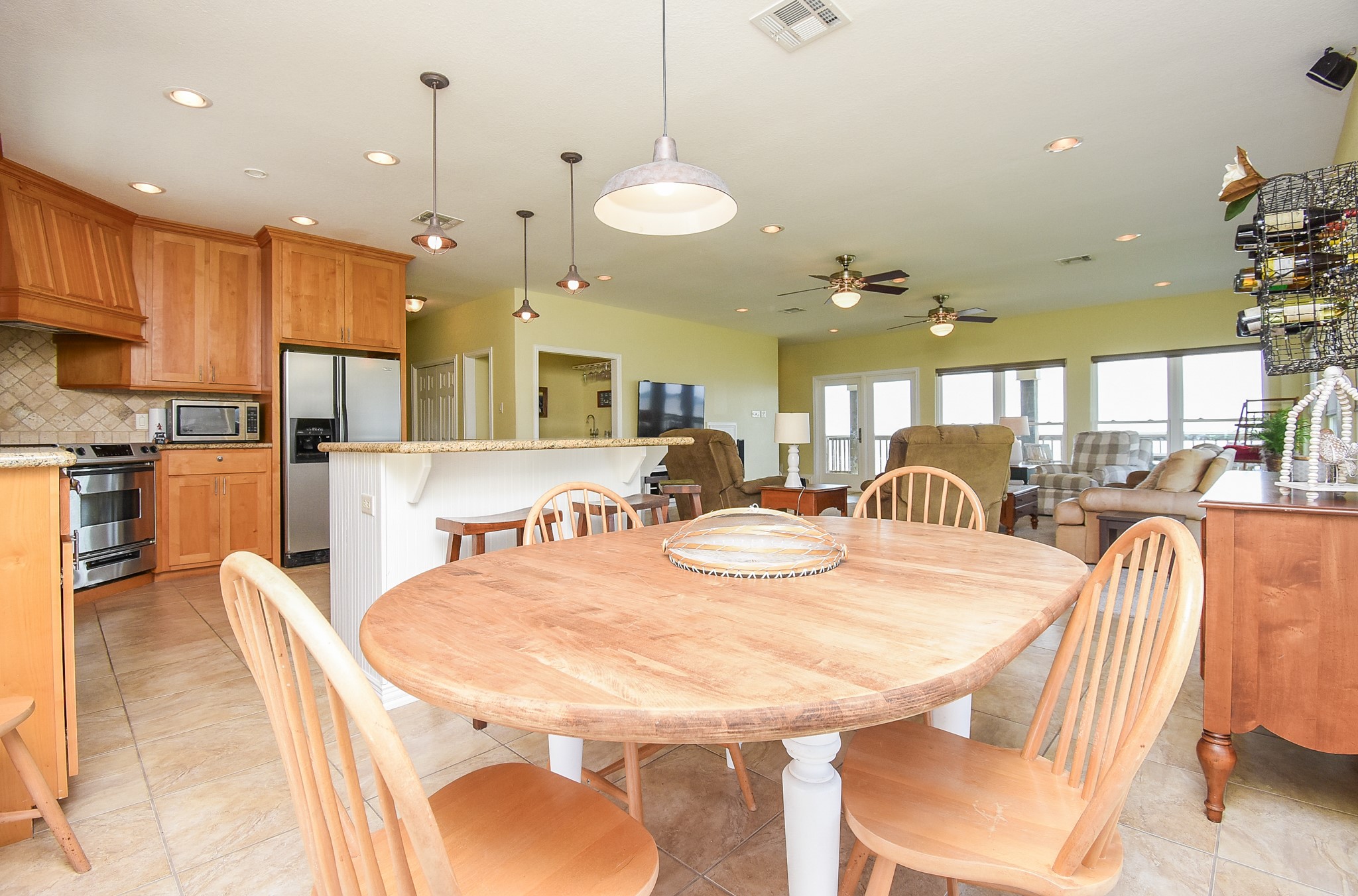1588 W Bayshore Drive Property Photo 19