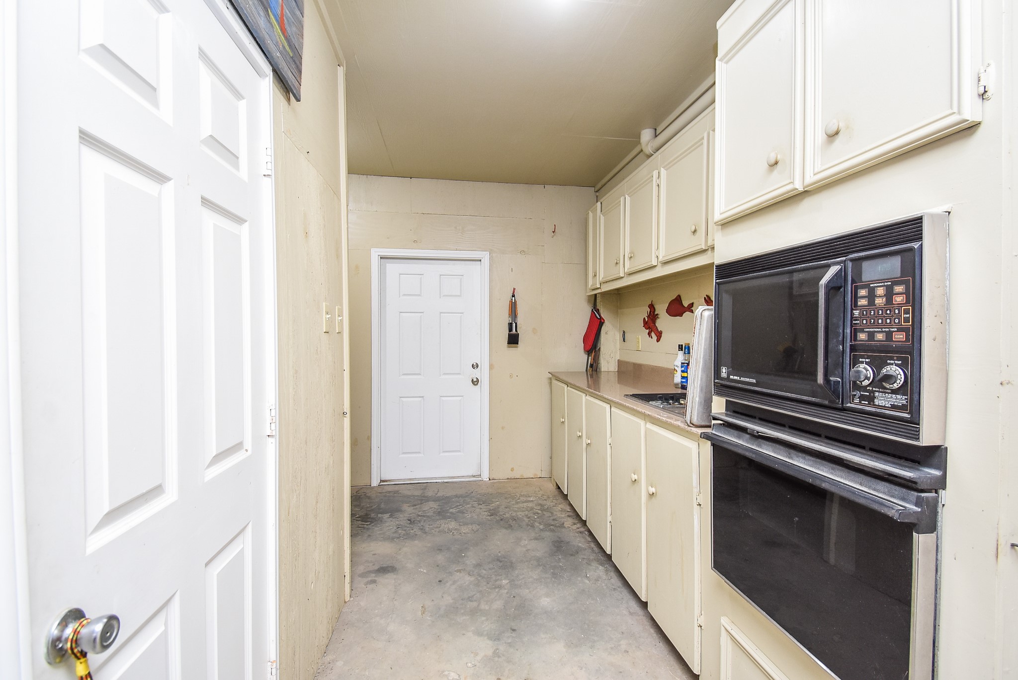 1588 W Bayshore Drive Property Photo 47