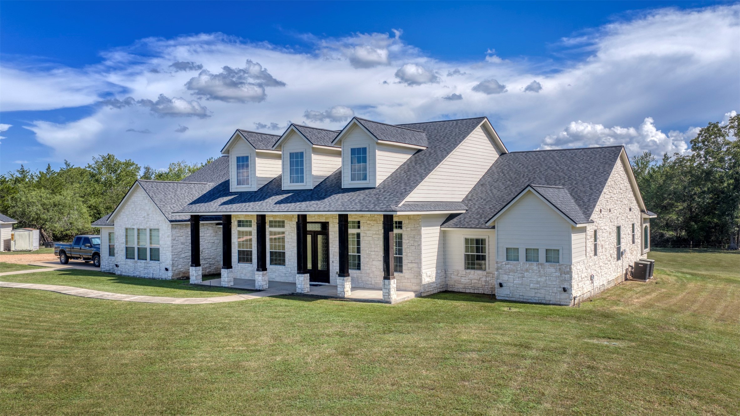 194 Zettel Road Property Photo 3