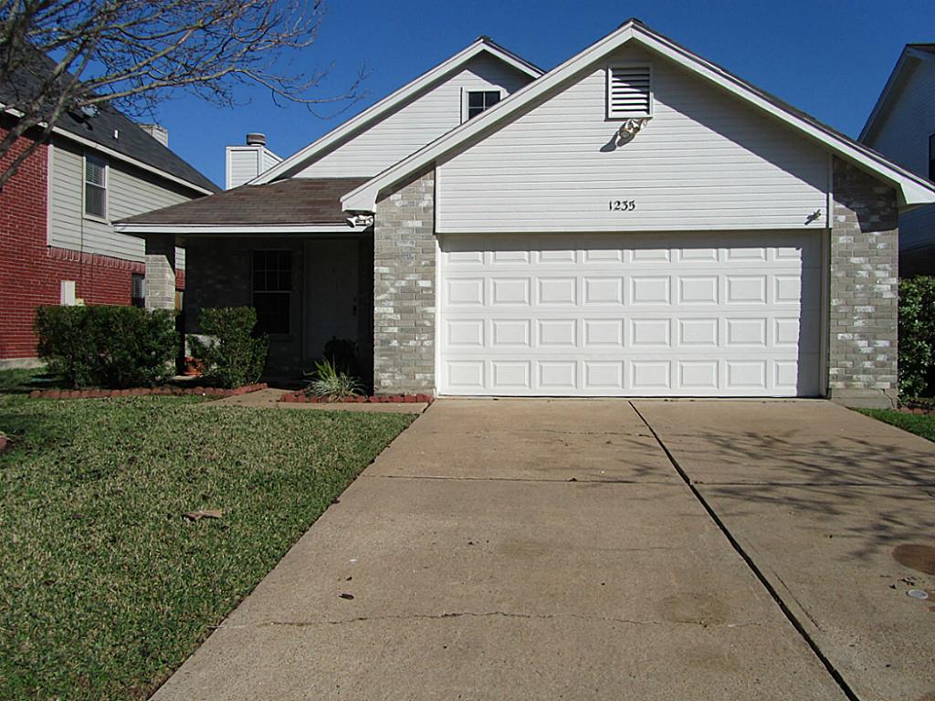 1235 Kings Creek Trl Property Photo 1