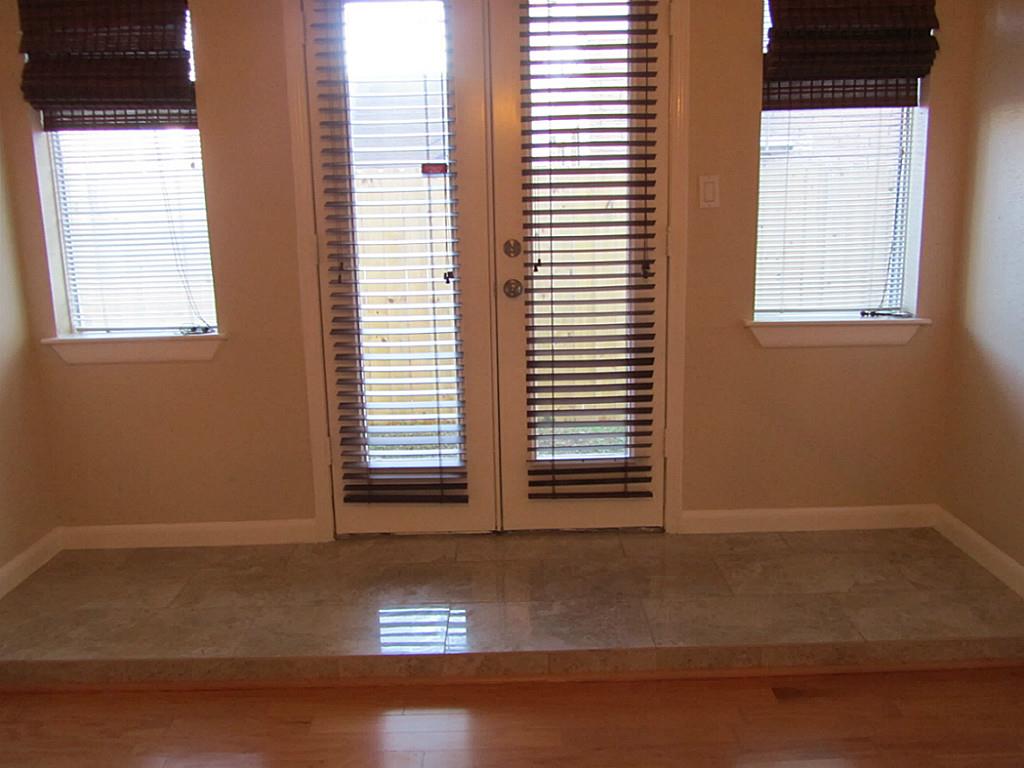 1235 Kings Creek Trl Property Photo 8