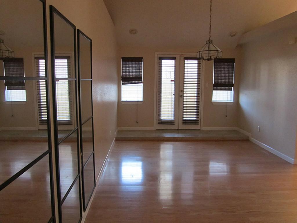 1235 Kings Creek Trl Property Photo 9