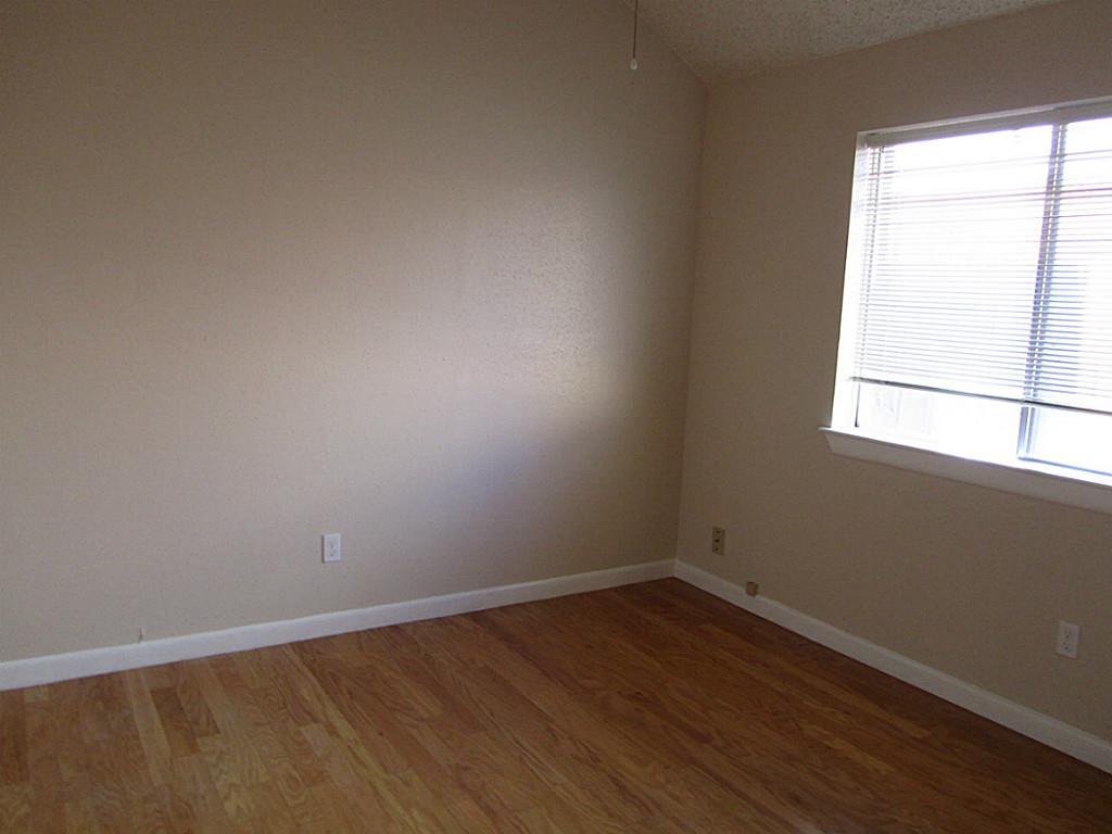 1235 Kings Creek Trl Property Photo 14