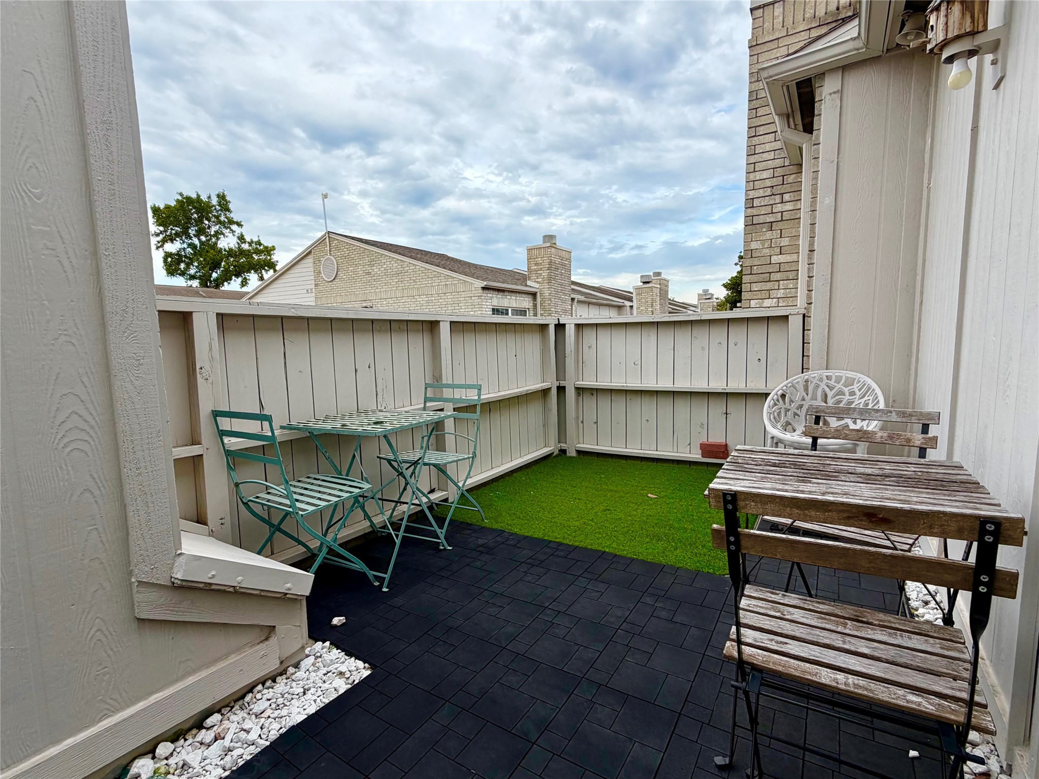 3800 Tanglewilde Street 602 Property Photo 16