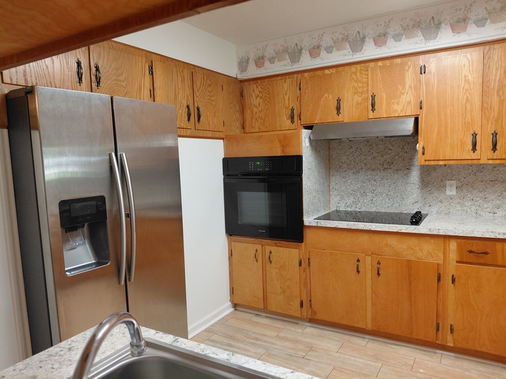 1518 Avenue B Property Photo 8