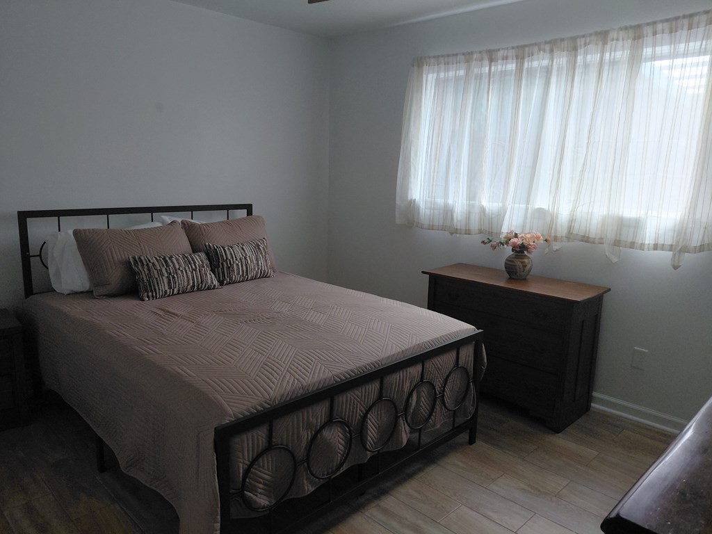 1518 Avenue B Property Photo 17