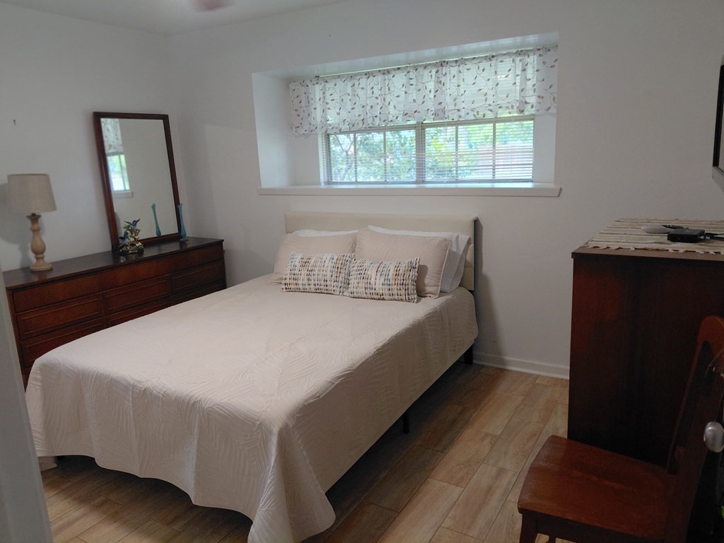 1518 Avenue B Property Photo 24