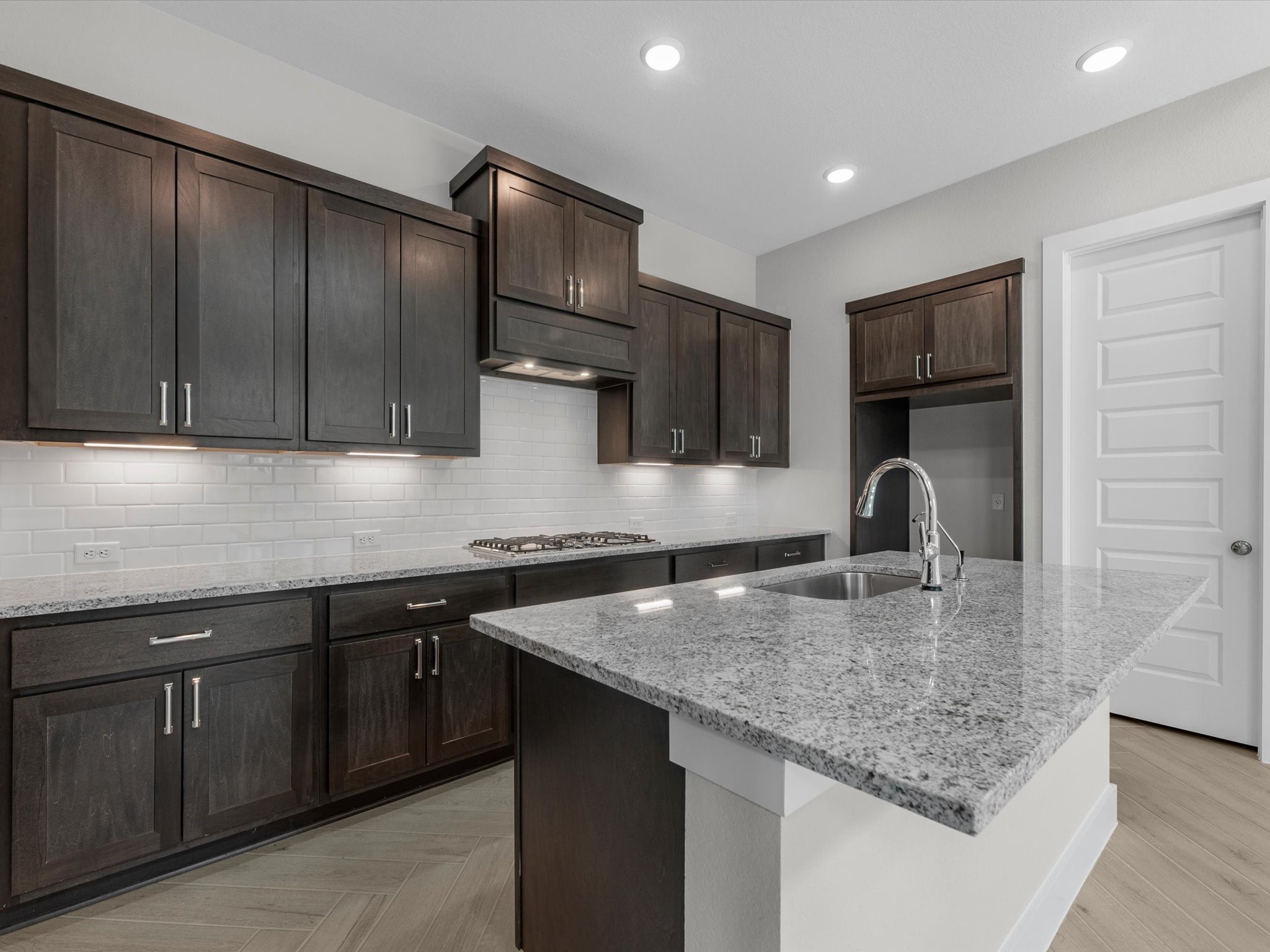 17827 Quartz Springs Lane Property Photo 3