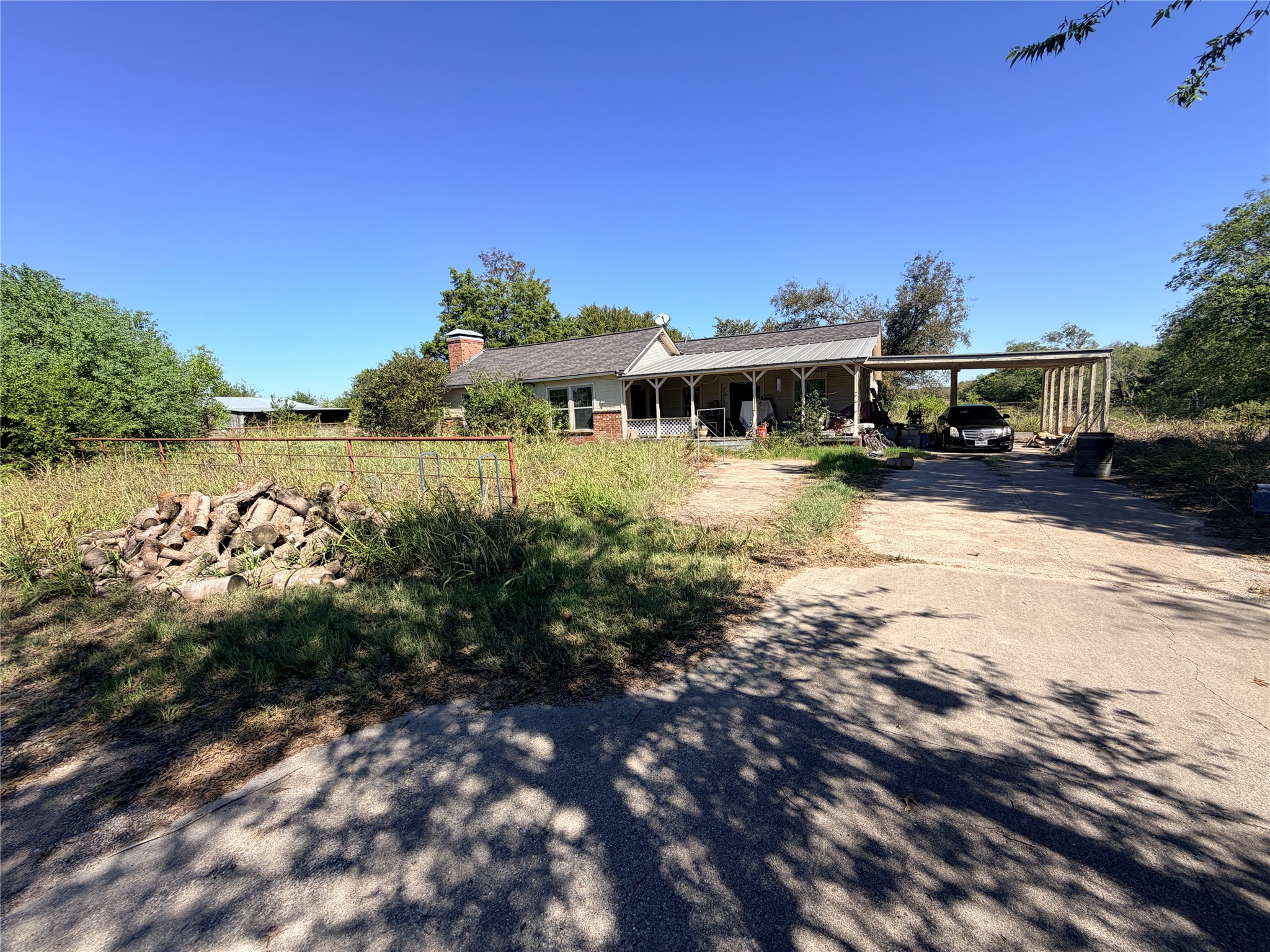 7376 County Rd 283 Circle 283 Property Photo 1