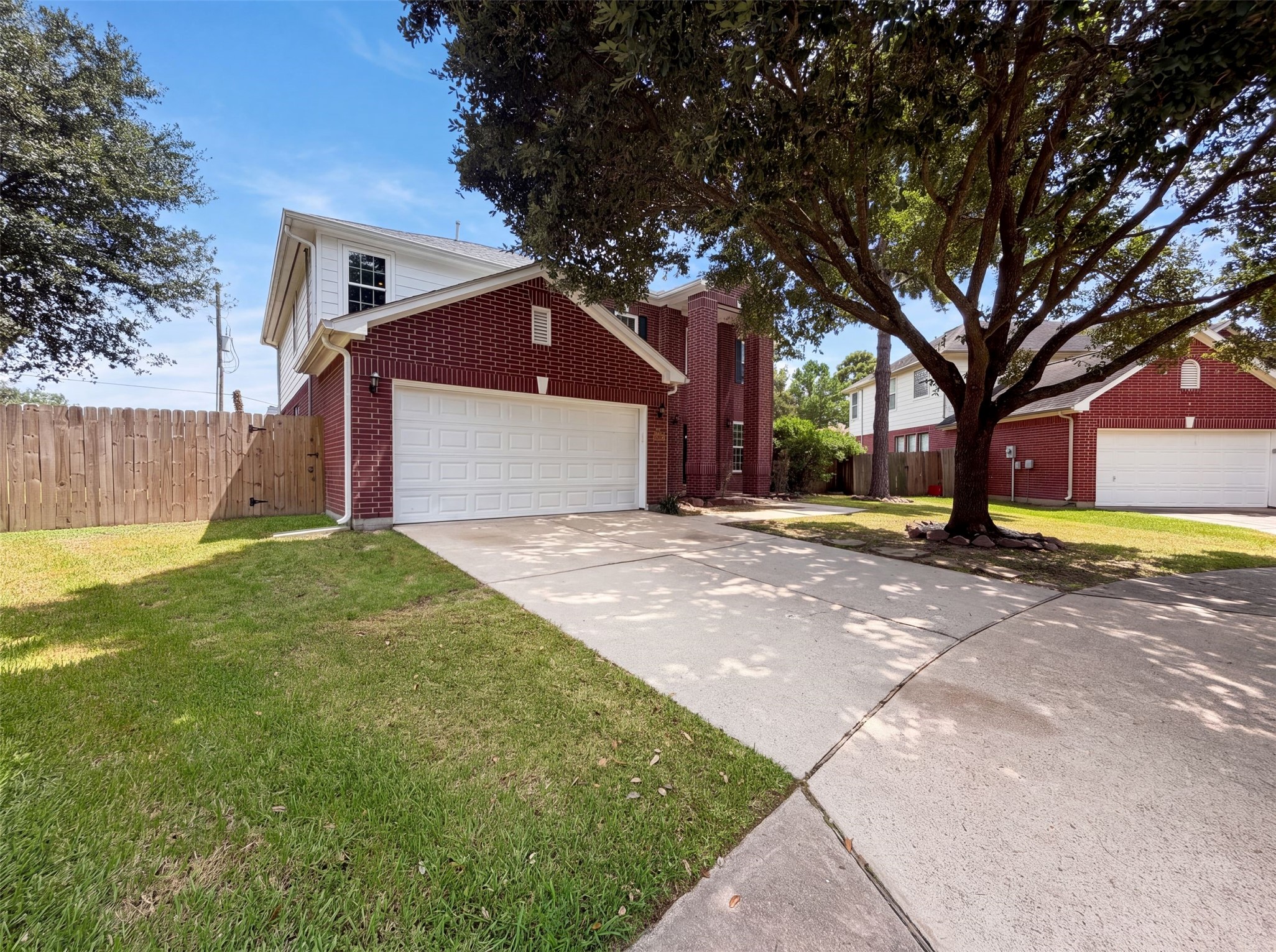 16507 Cypress Brook Court Property Photo 24