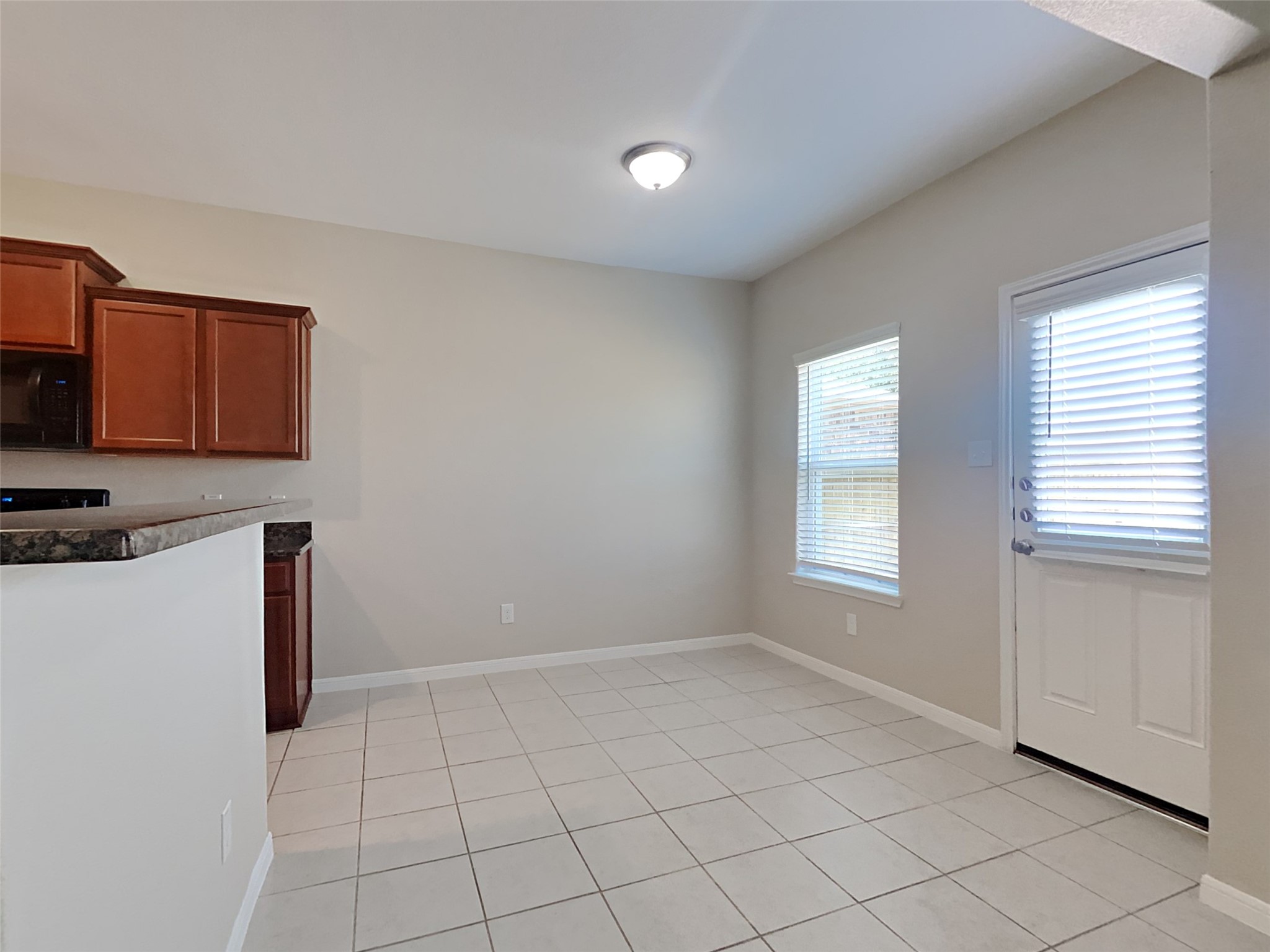 692 Totem Trail Drive Property Photo 4