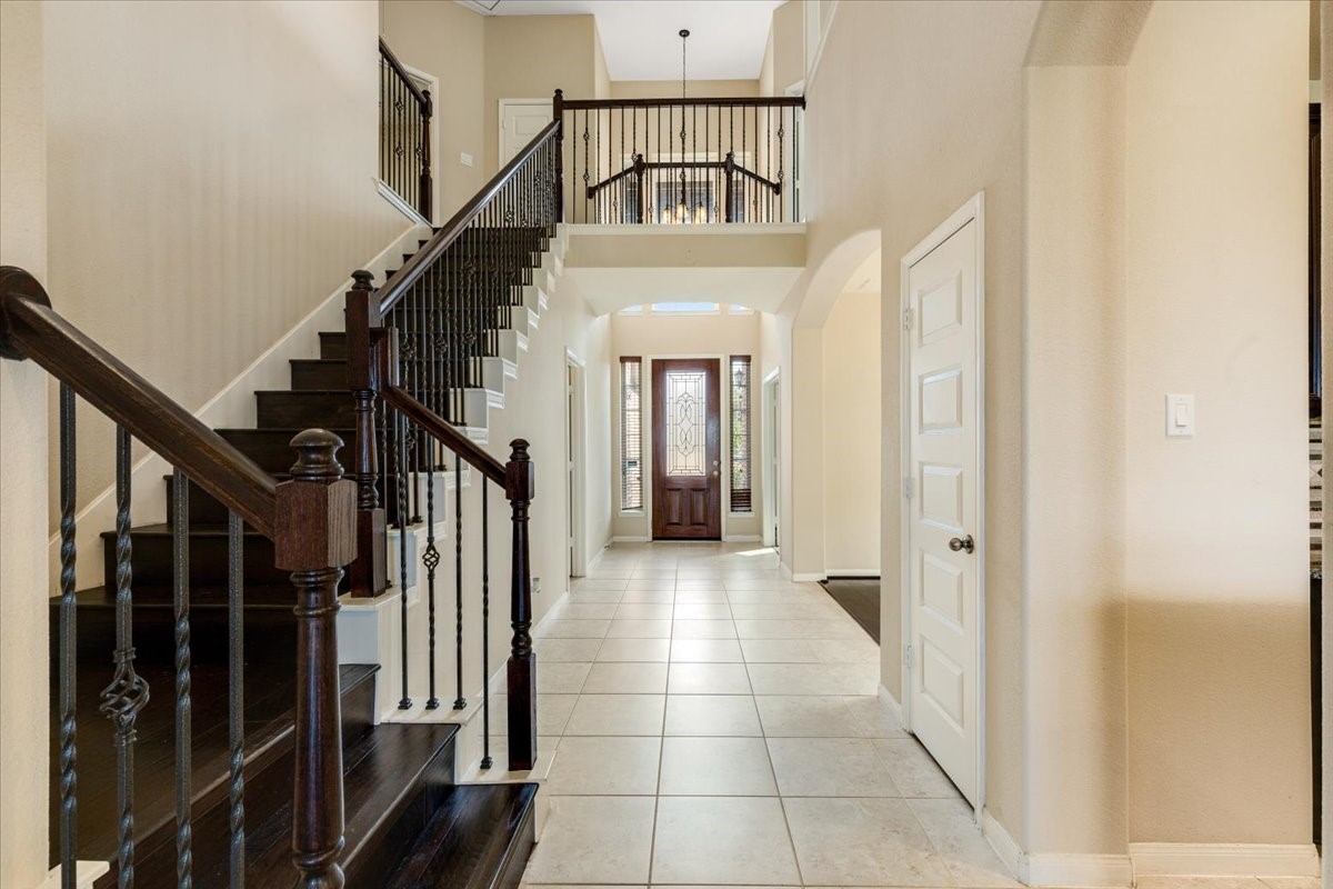 26946 Mustang Retreat Lane Property Photo 6