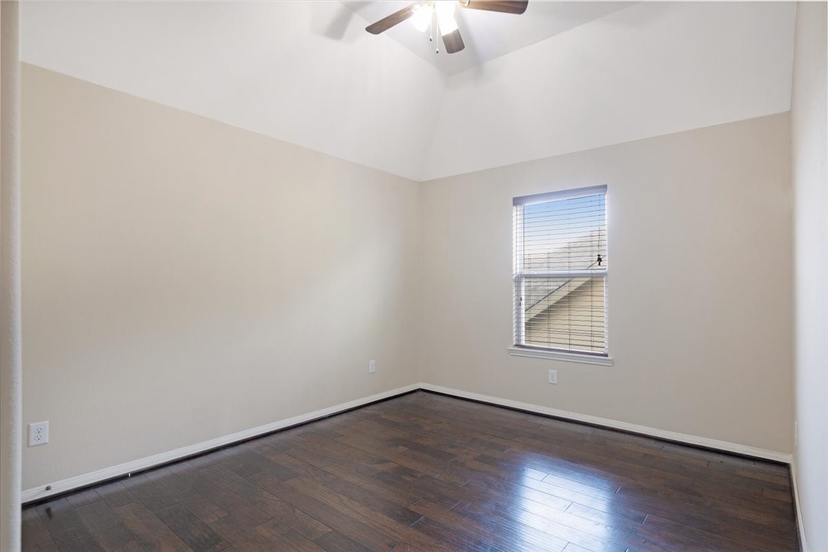 26946 Mustang Retreat Lane Property Photo 32